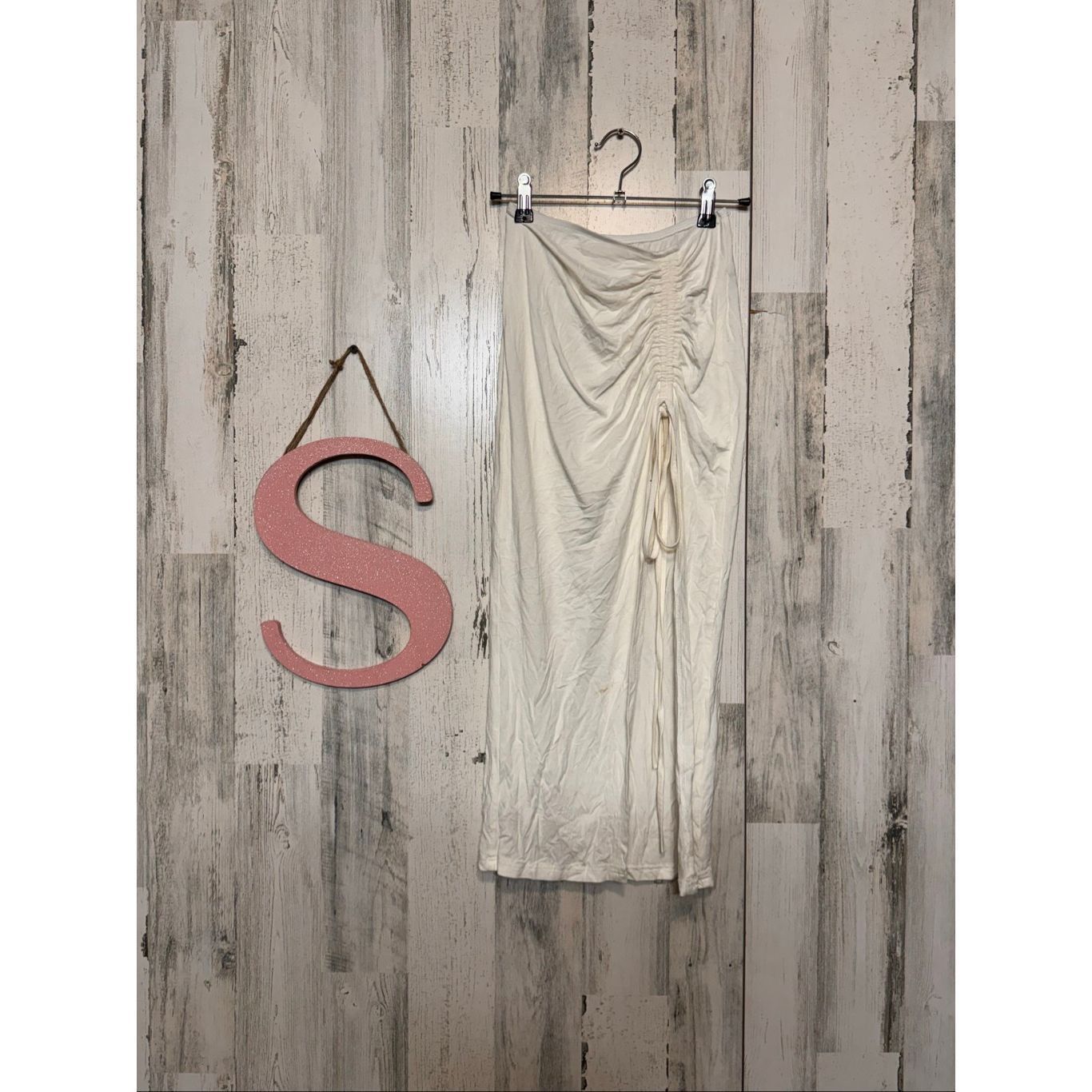 Other White Ruched Maxi Skirt Size Small Stretch Bodycon Drawstring Detail Size 26" / US 2 / IT 38 - 2 Thumbnail