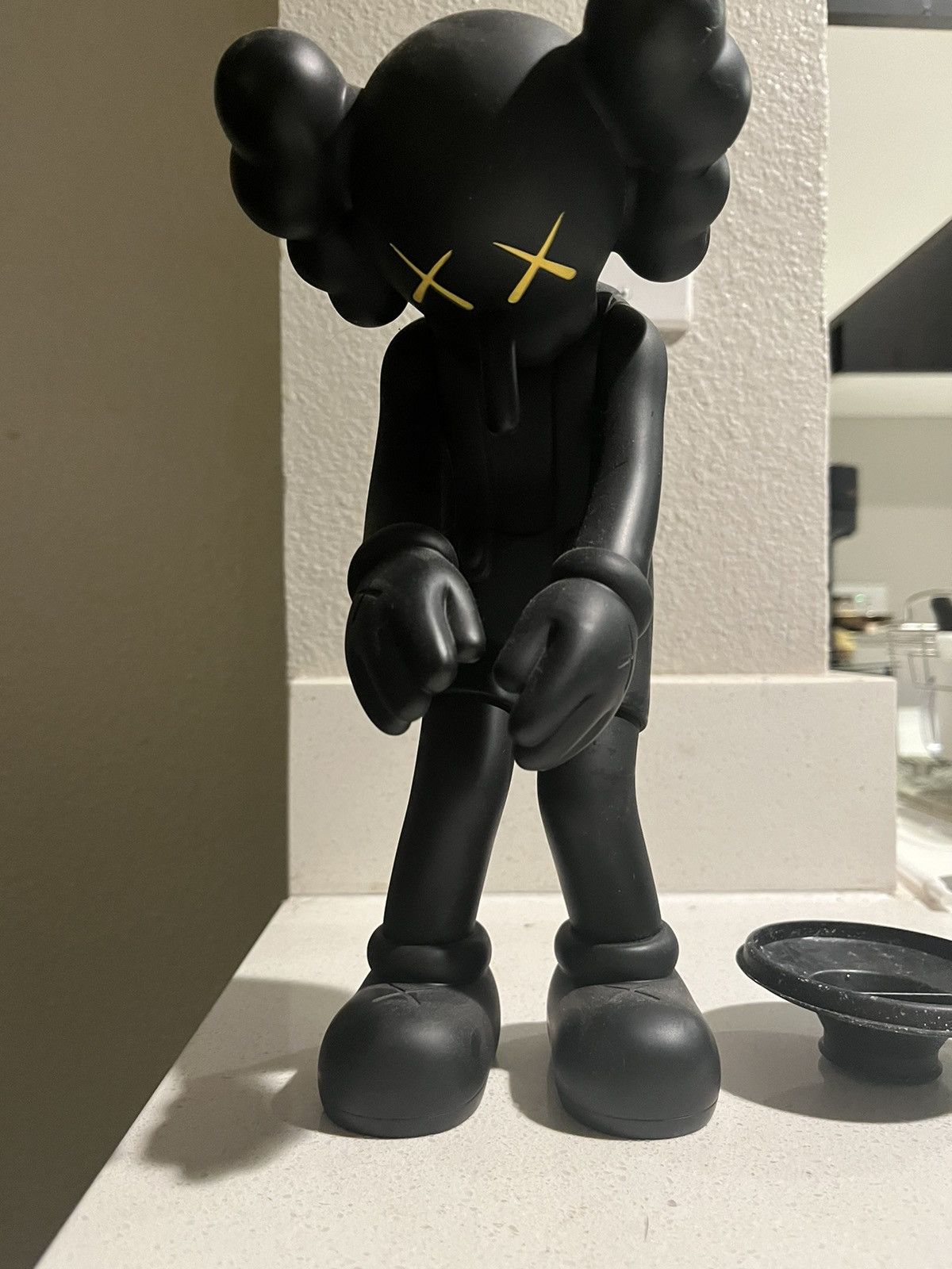 Kaws KAWS Small Lie Limited Edition Vinyl Medicom Toy Size ONE SIZE - 2 Thumbnail