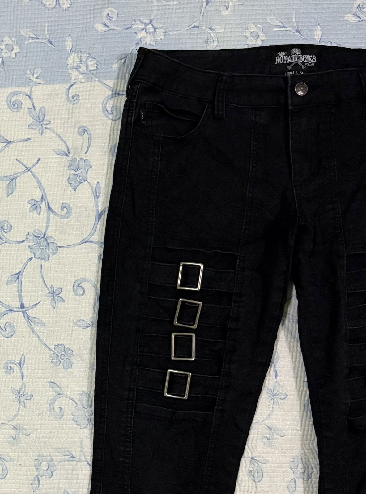 Other Royal Bones Streetwear Distressed Denim Size US 31 - 4 Thumbnail