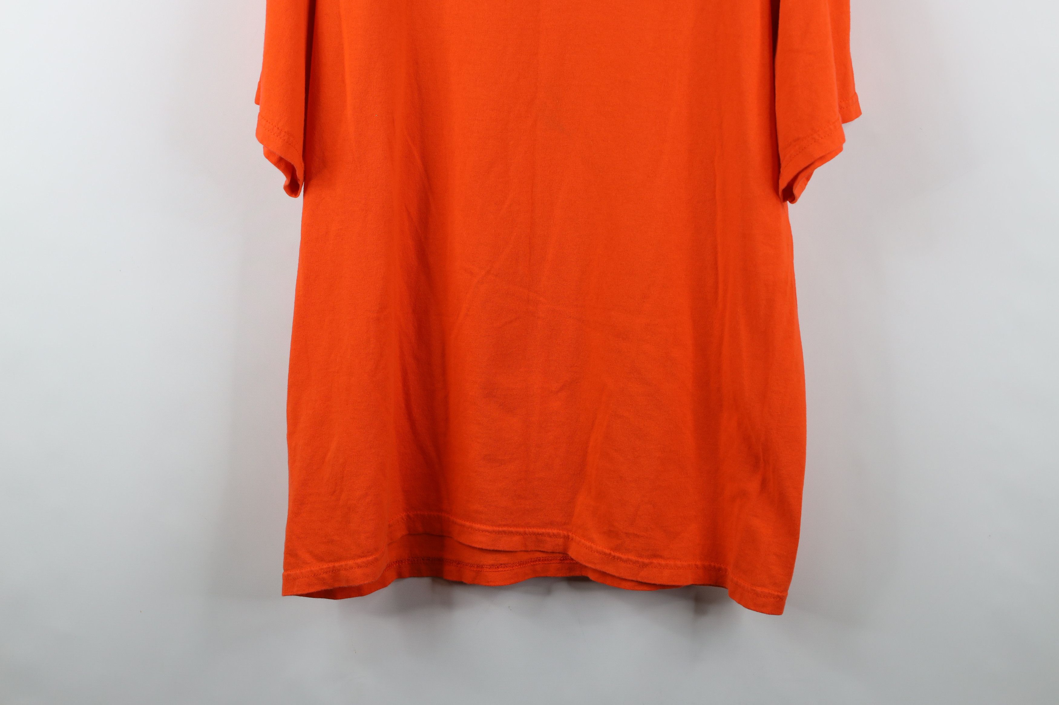 Vintage Vintage 90s Y2K Streetwear Halloween Witch T-Shirt Orange Size L / US 10 / IT 46 - 12 Thumbnail