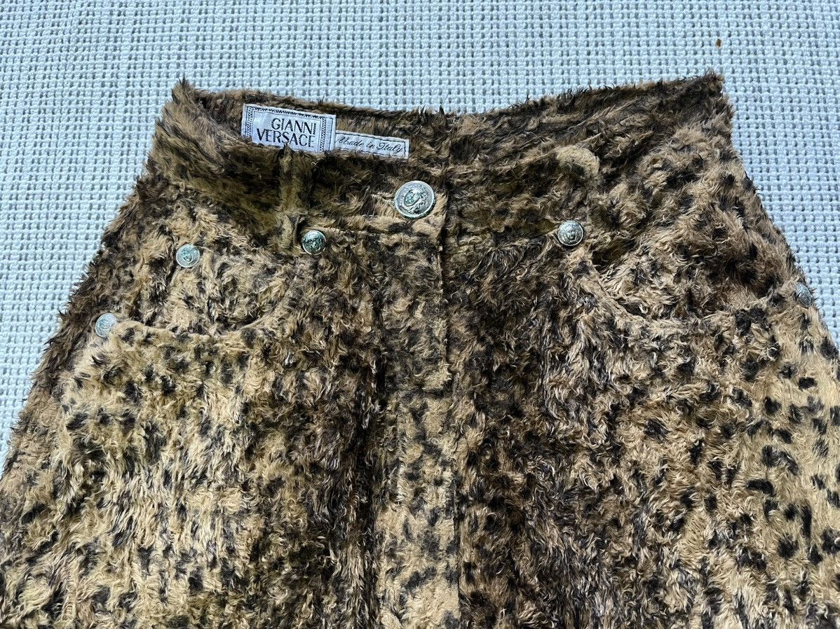 Versace Vintage Gianni Versace Faux fur leopard pants Size 26" / US 2 / IT 38 - 3 Thumbnail