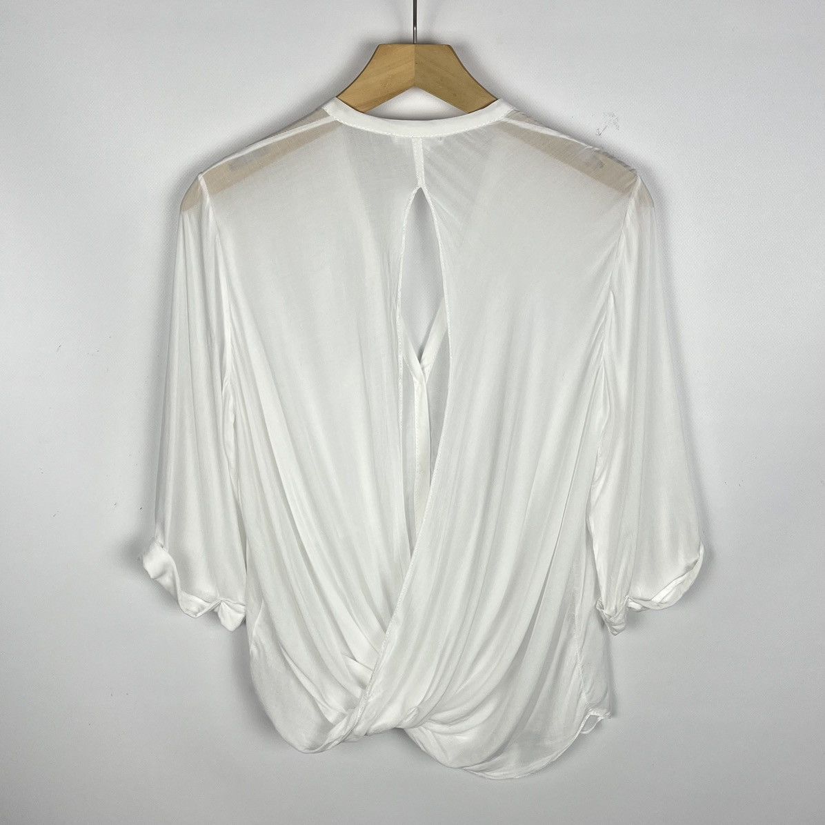 Helmut Lang Ladies Helmut Lang Keyhole Twist archive blouse shirt Size M / US 6-8 / IT 42-44 - 11 Thumbnail