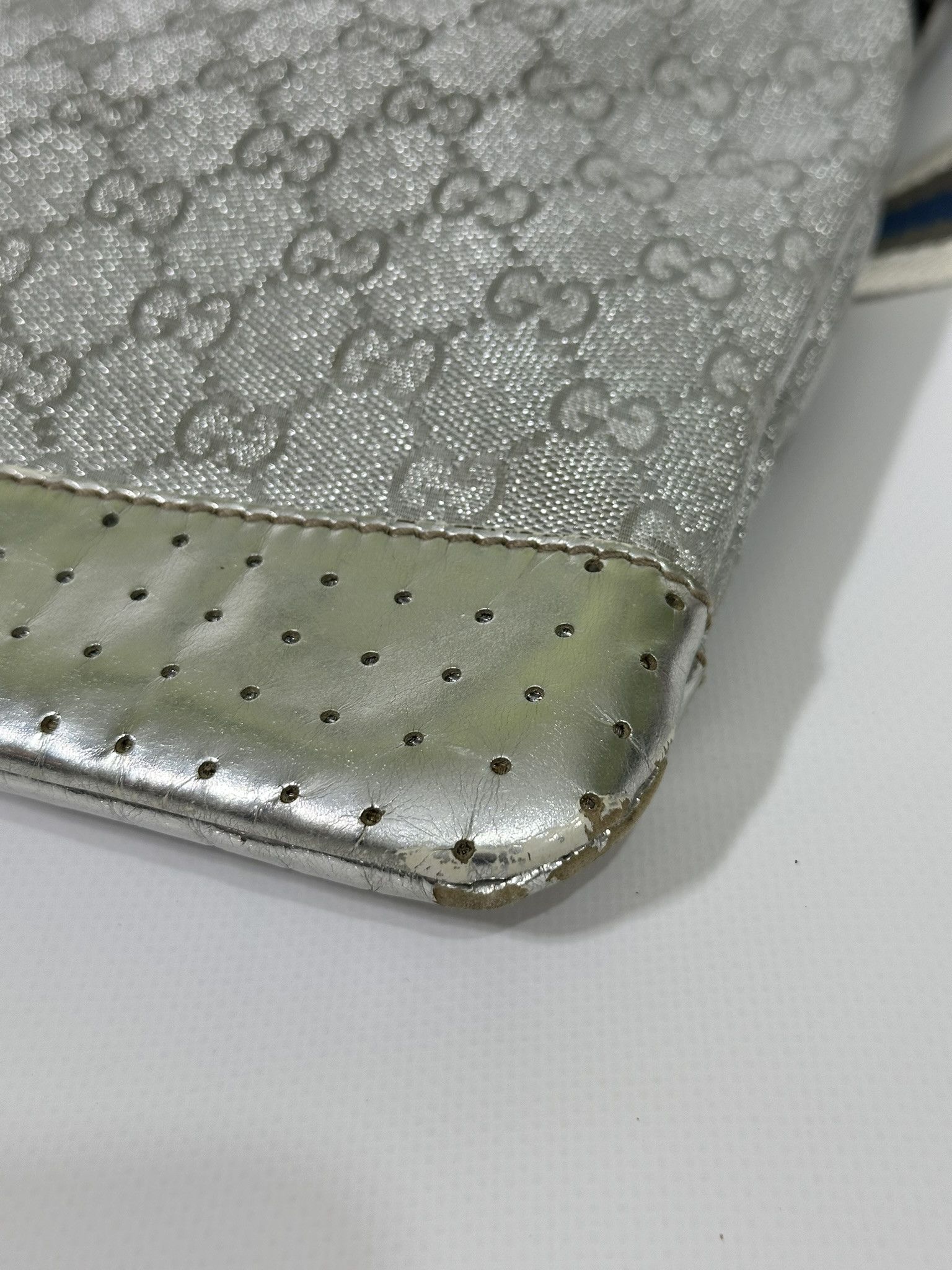 Gucci Gucci Messenger Bag GG Monogram Shiny Silver Leather Canvas Size ONE SIZE - 16 Thumbnail
