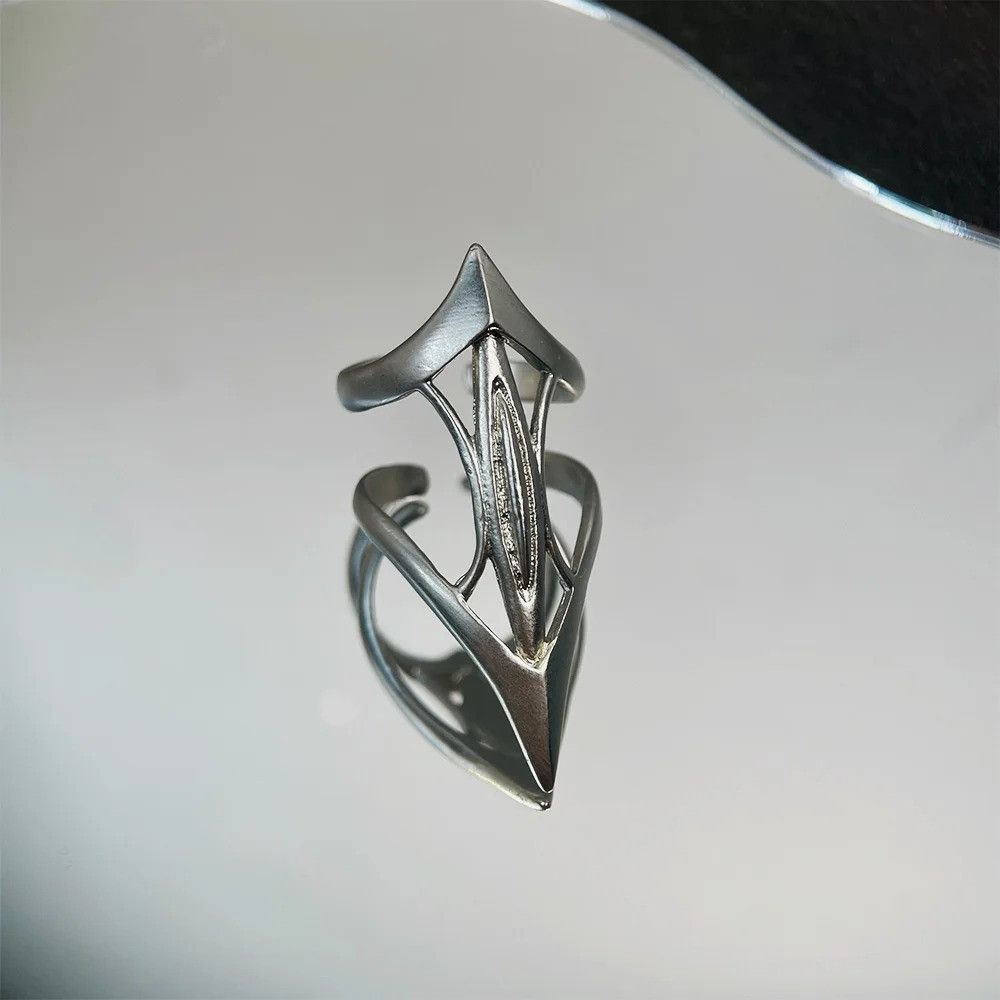 Vintage Retro Gothic Edgy Ring Size ONE SIZE - 6 Thumbnail