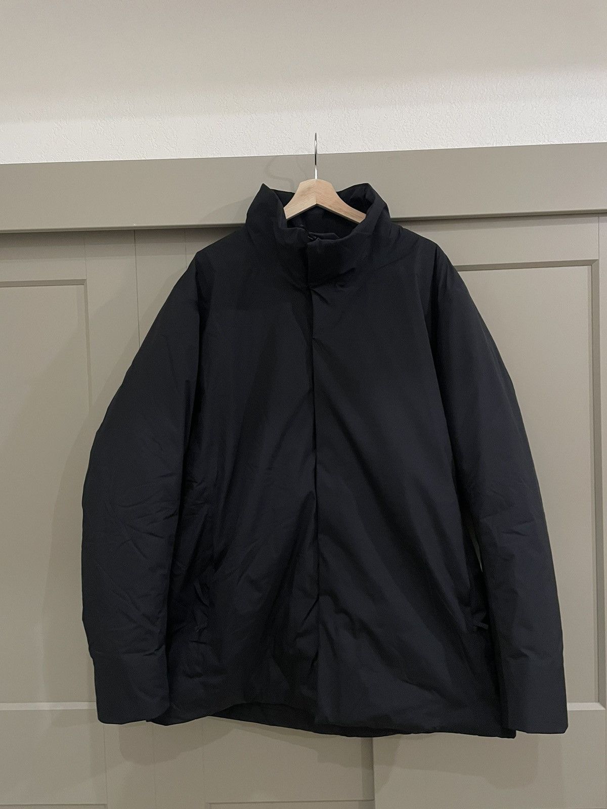 Veilance Arcteryx Lerus Jacket Black size XL | Grailed