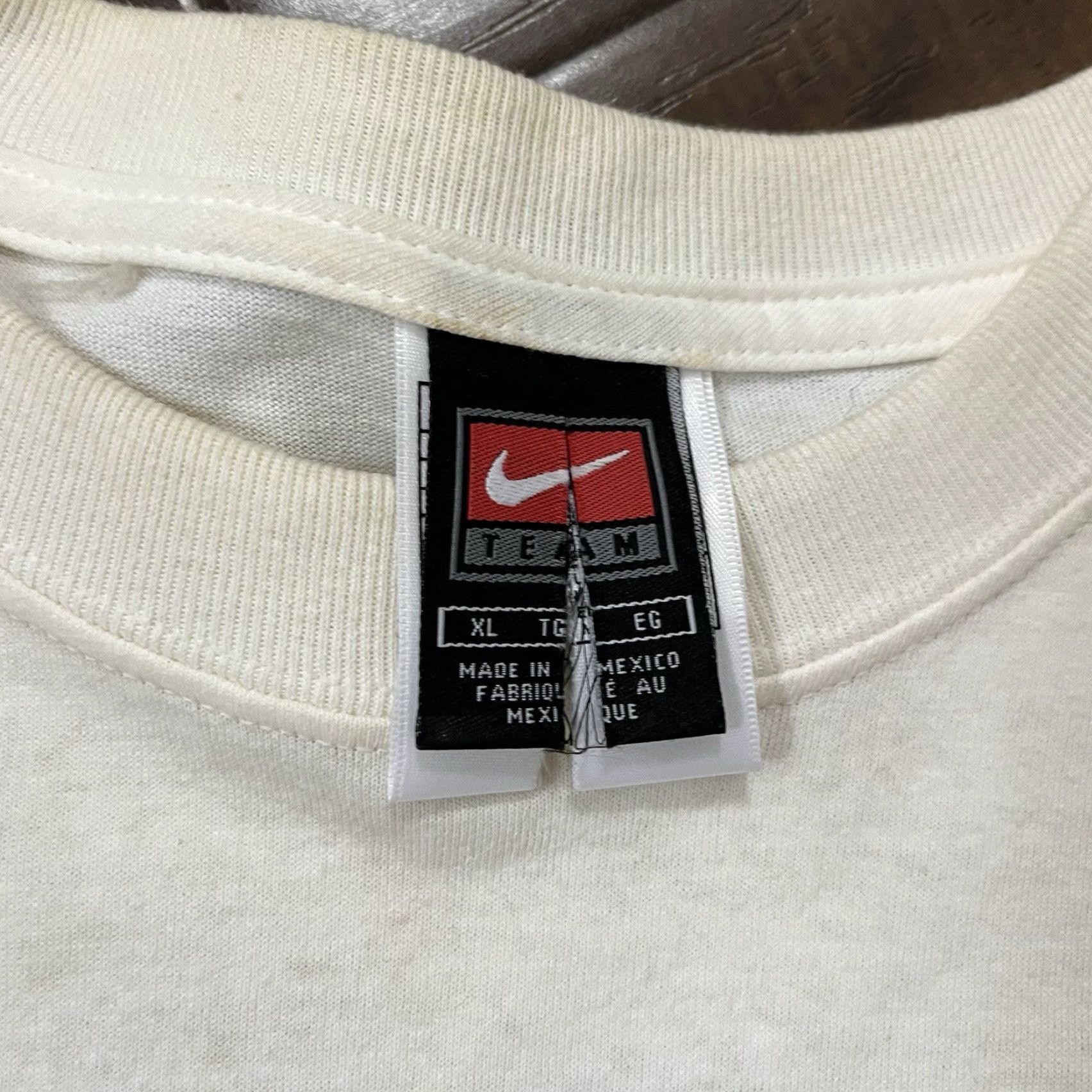 Nike VINTAGE Nike Football T-Shirt XL Men White 2001 LA XFL Xtreme Sports Football Men's Size US XL / EU 56 / 4 - 6 Thumbnail