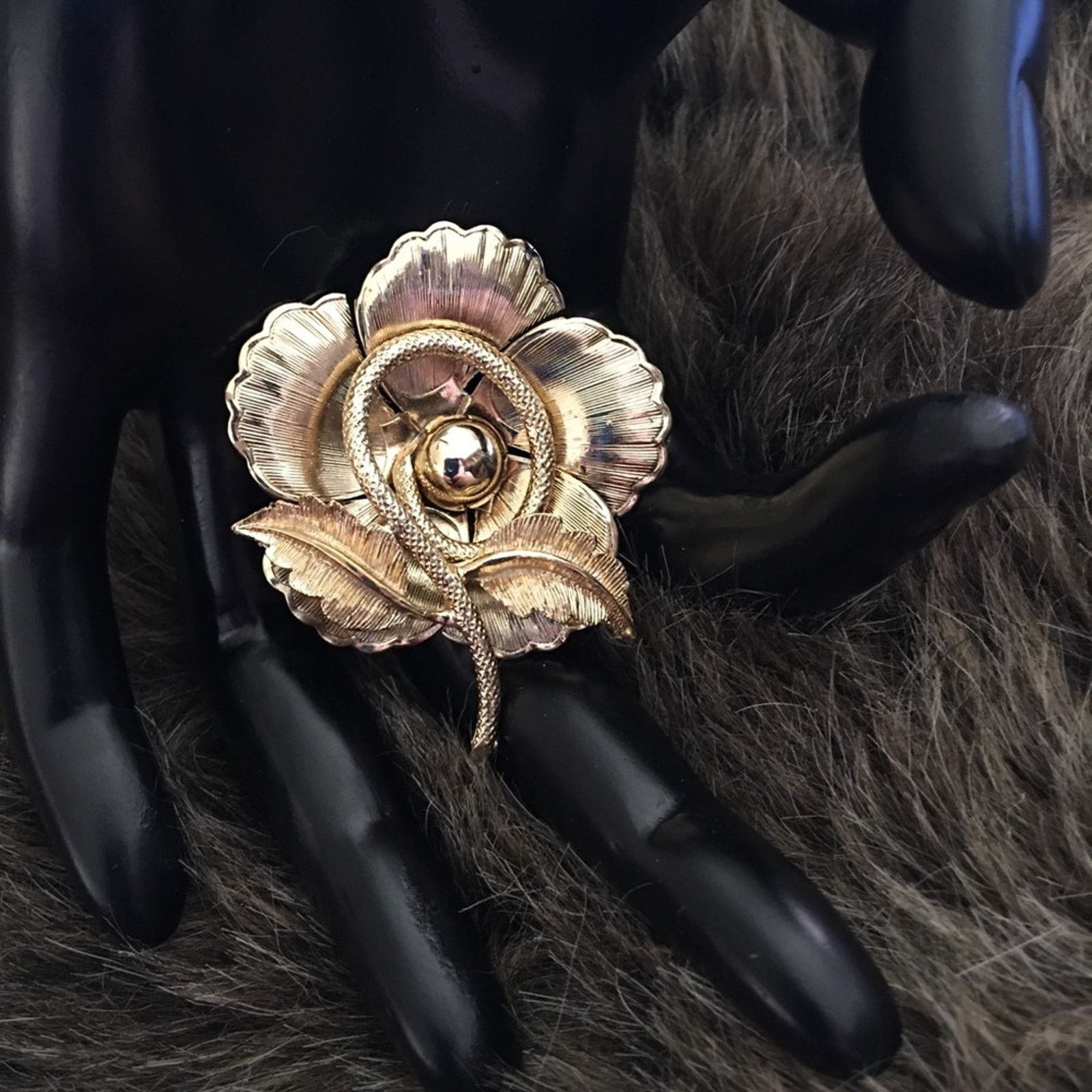Vintage Vintage 80s shiny gold tone flower brooch pin Size ONE SIZE - 1 Thumbnail