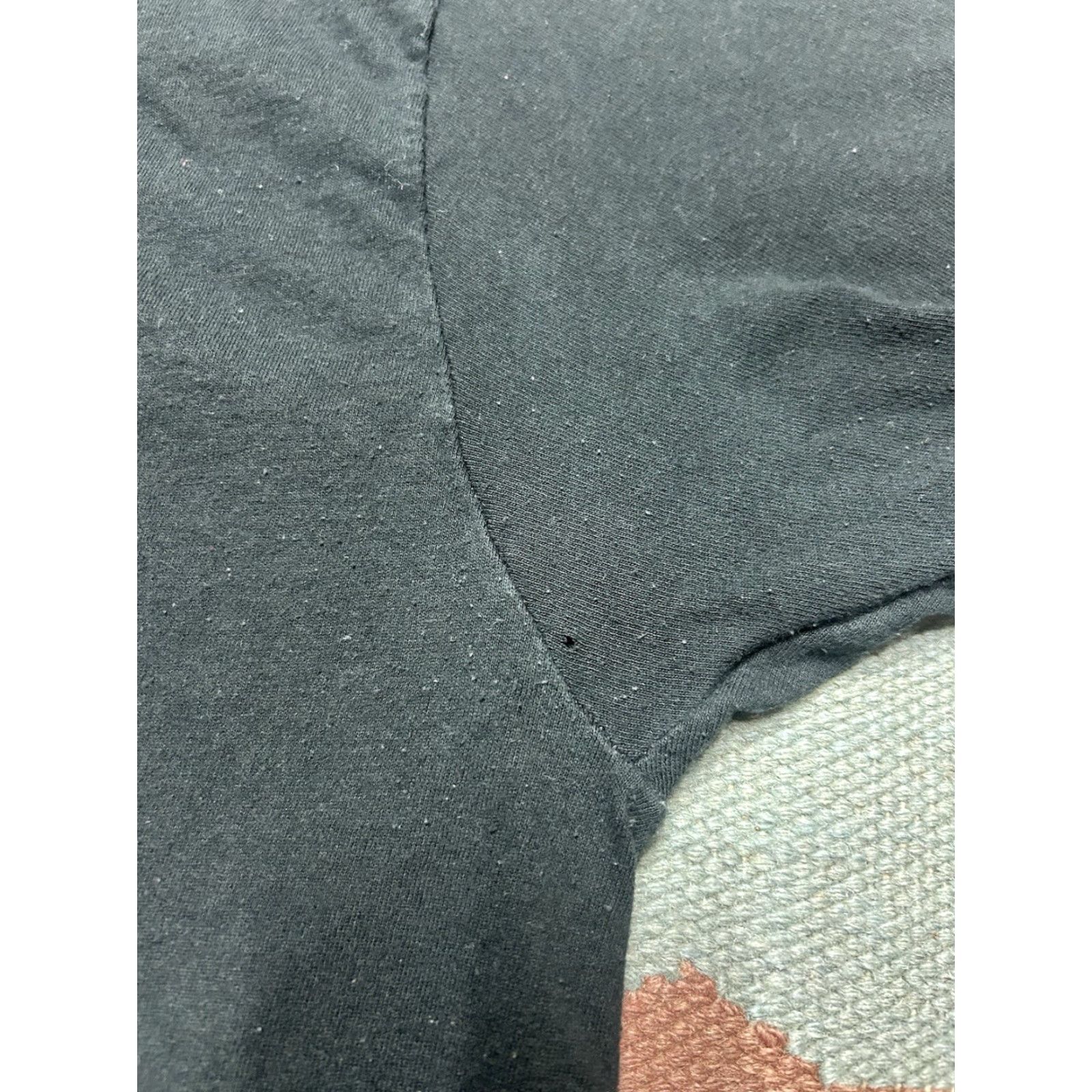 Fruit Of The Loom VINTAGE Fruit of the Loom Pocket T Shirt Black XL Grunge Goth Worn Soft Pockets Men's T-Shirt Size US XL / EU 56 / 4 - 7 Thumbnail