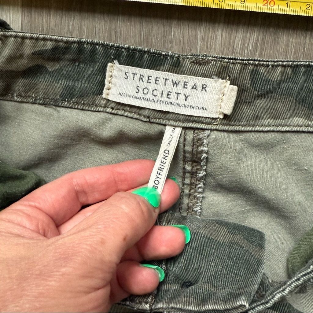 The Unbranded Brand Streetwear Society Camouflage Trousers with Red Stripe Size 26" / US 2 / IT 38 - 3 Thumbnail