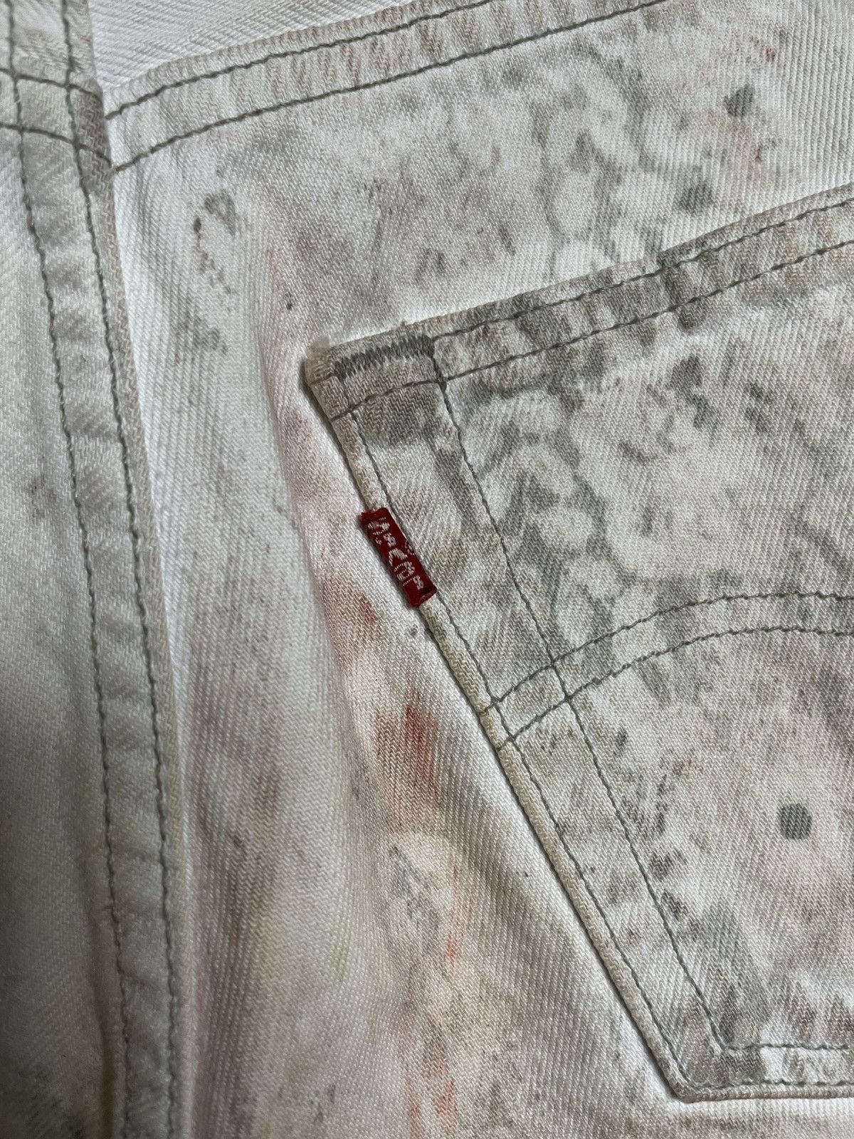 Designer × Levi's × Vintage Levi’s 501 W30 L32 Jeans U.S.A. Size 27" / US 4 / IT 40 - 9 Thumbnail