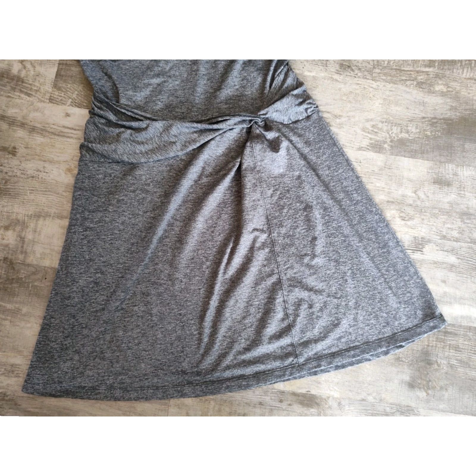 Patagonia Patagonia Dress L Womens Gray Seabrook Twist V Neck Stretch Performance 59140 Size L / US 10 / IT 46 - 2 Thumbnail