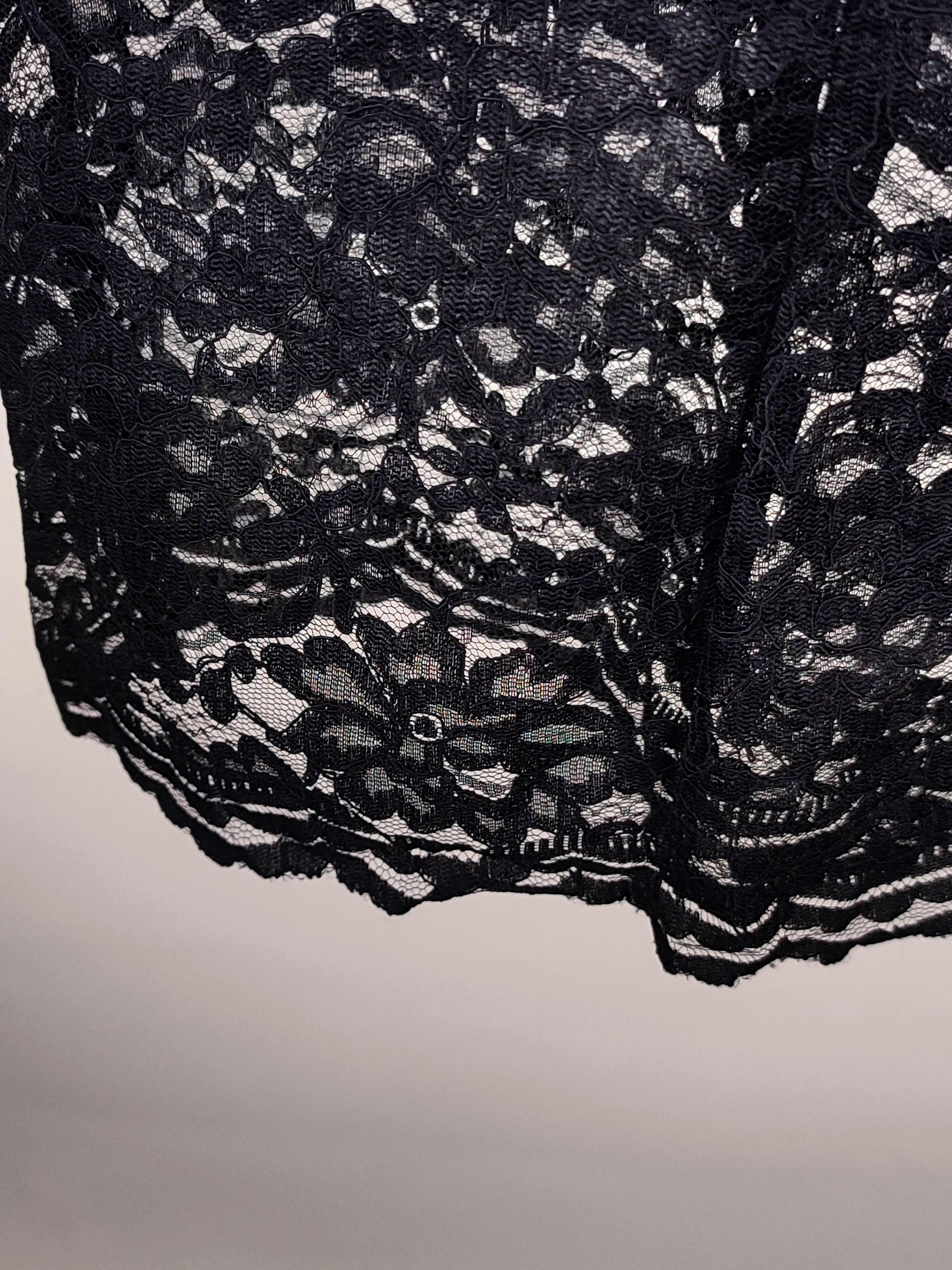 Love Moschino Love Moschino Lace Flower Vintage Blouse Size L / US 10 / IT 46 - 11 Thumbnail
