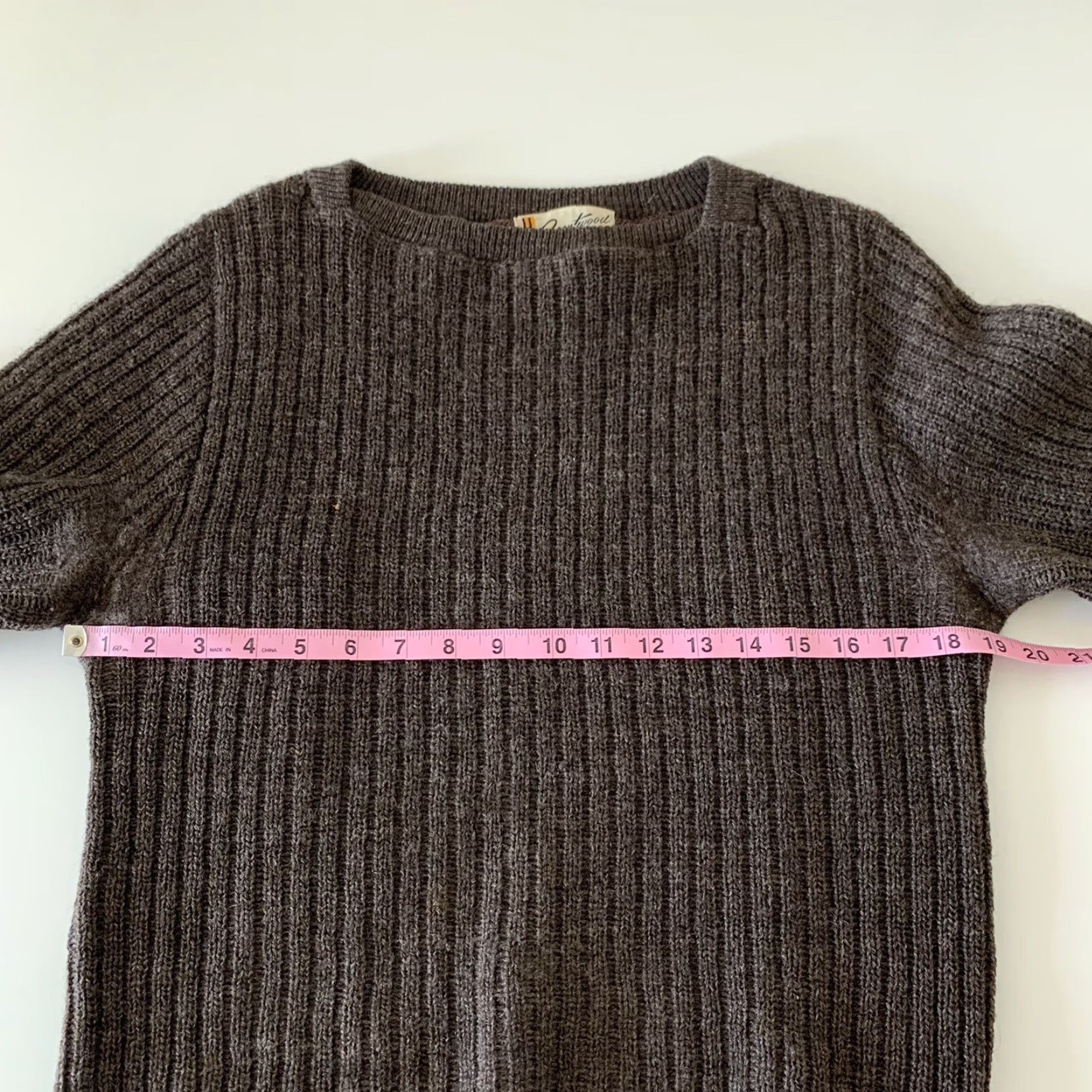 Vintage VINTAGE Brentwood Sweater Men 38 Wool Long Sleeve Pullover Brown 100% Wool Pullover Mens Size 38 Long Sleeve Brown Brentwood Size US M / EU 48-50 / 2 - 3 Thumbnail