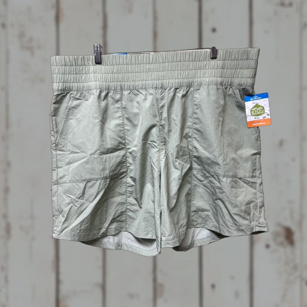Vintage New Columbia Nylon Shorts Tan Swimming Fishing Camp Shorts Womens 2X NWT Size 40" / US 18 - 1 Thumbnail