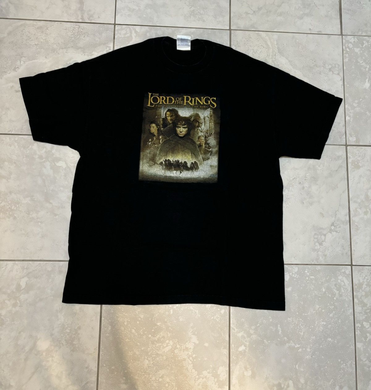 Vintage Rare Vintage Lord of the Rings Fellowship of Ring Movie Tee Size US XL / EU 56 / 4 - 1 Thumbnail