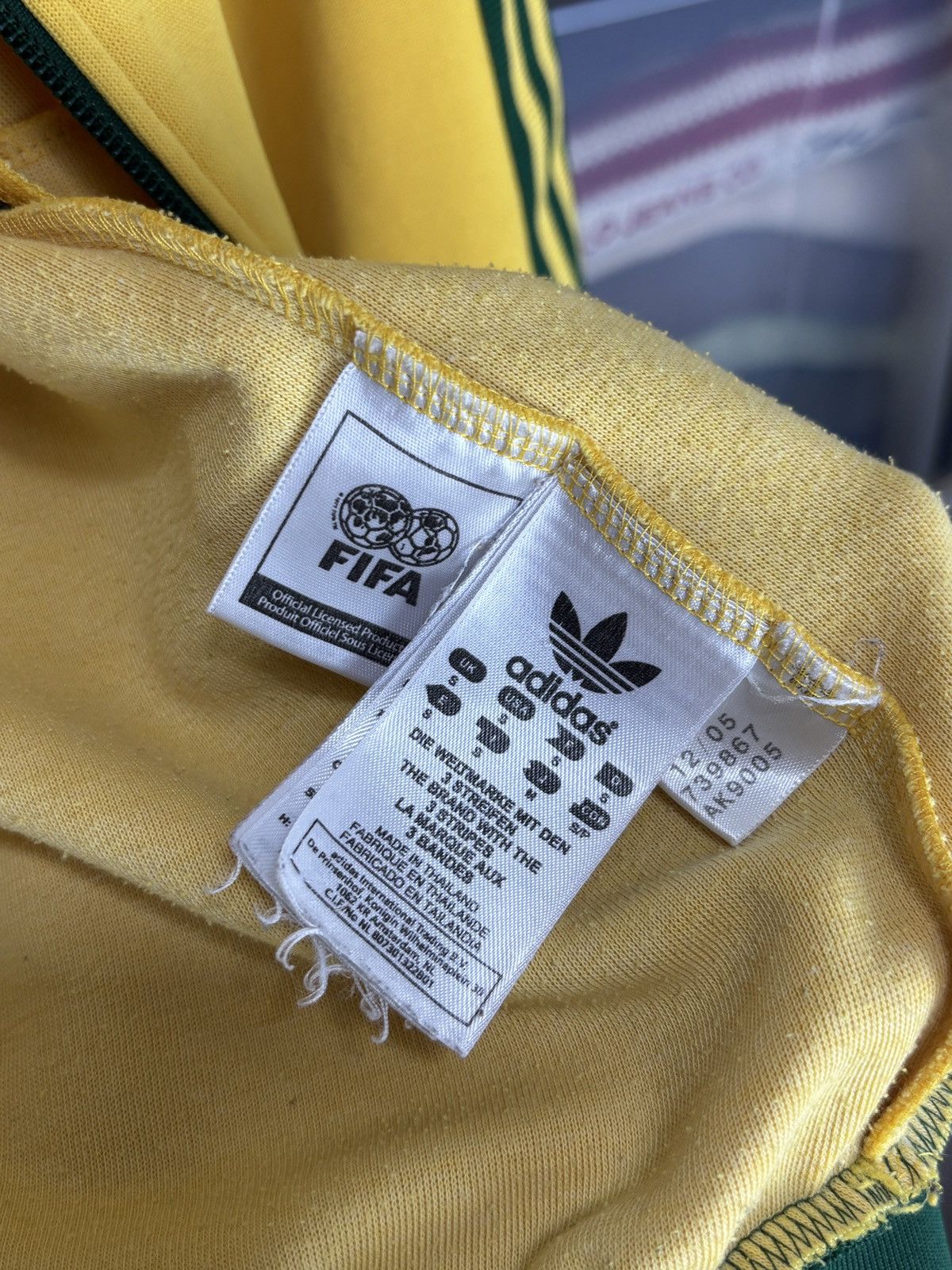Adidas Vintage Adidas Brasil Fifa World Cup Track Zip Sweatshirt Size US S / EU 44-46 / 1 - 14 Thumbnail