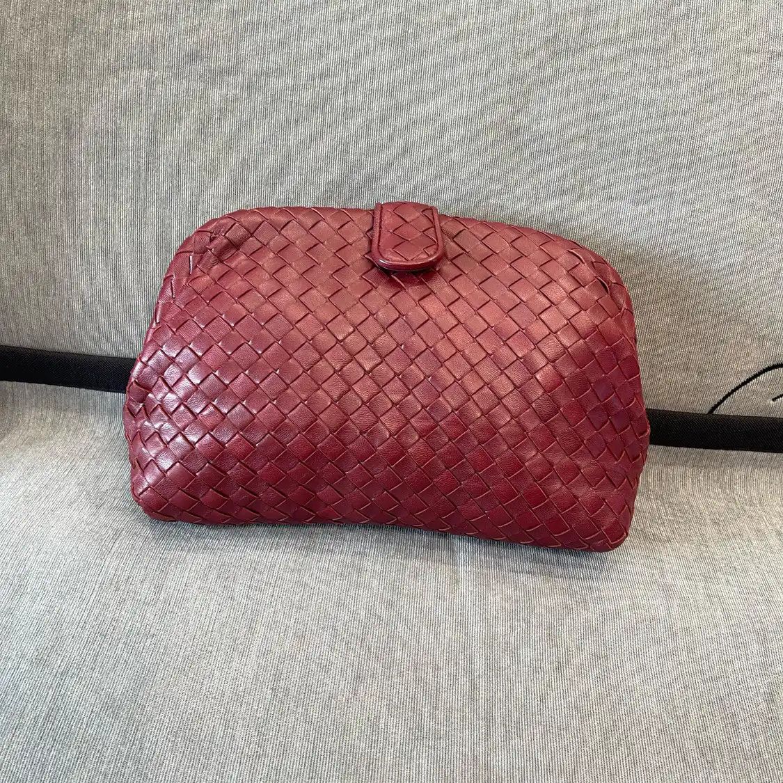 Bottega Veneta BOTTEGA VENETA The Lauren red sheepskin clutch Size ONE SIZE - 1 Thumbnail