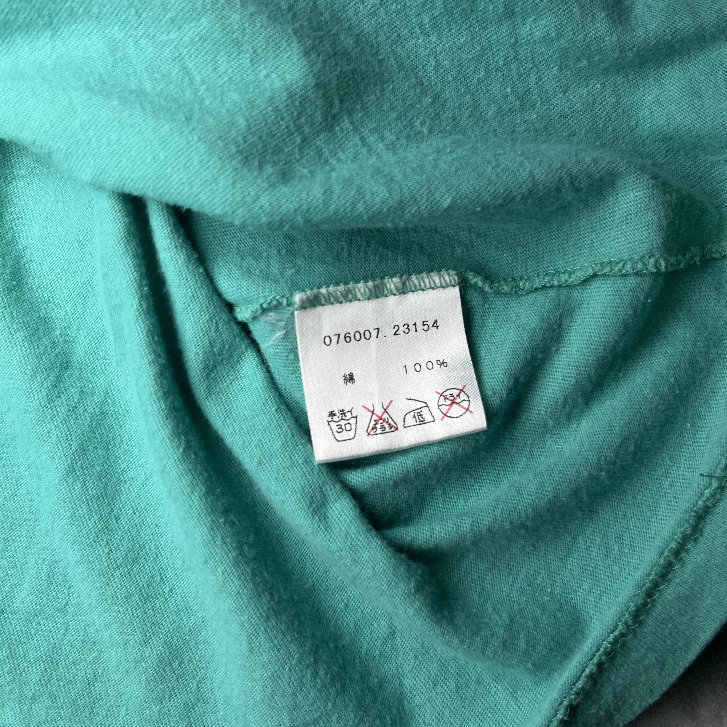Gucci Gucci Baby T-Shirt with Logo on Back Size S / US 4 / IT 40 - 8 Thumbnail