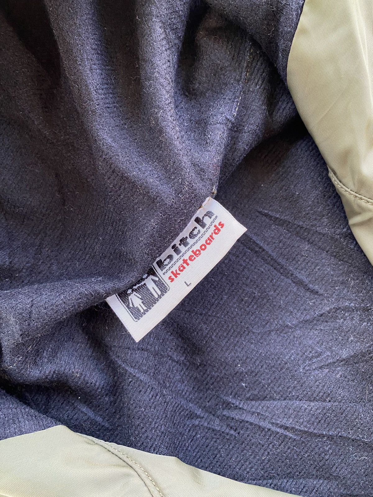 Vintage Vintage Bitch Skateboards Anorak Hoodie Jacket Size US L / EU 52-54 / 3 - 15 Thumbnail