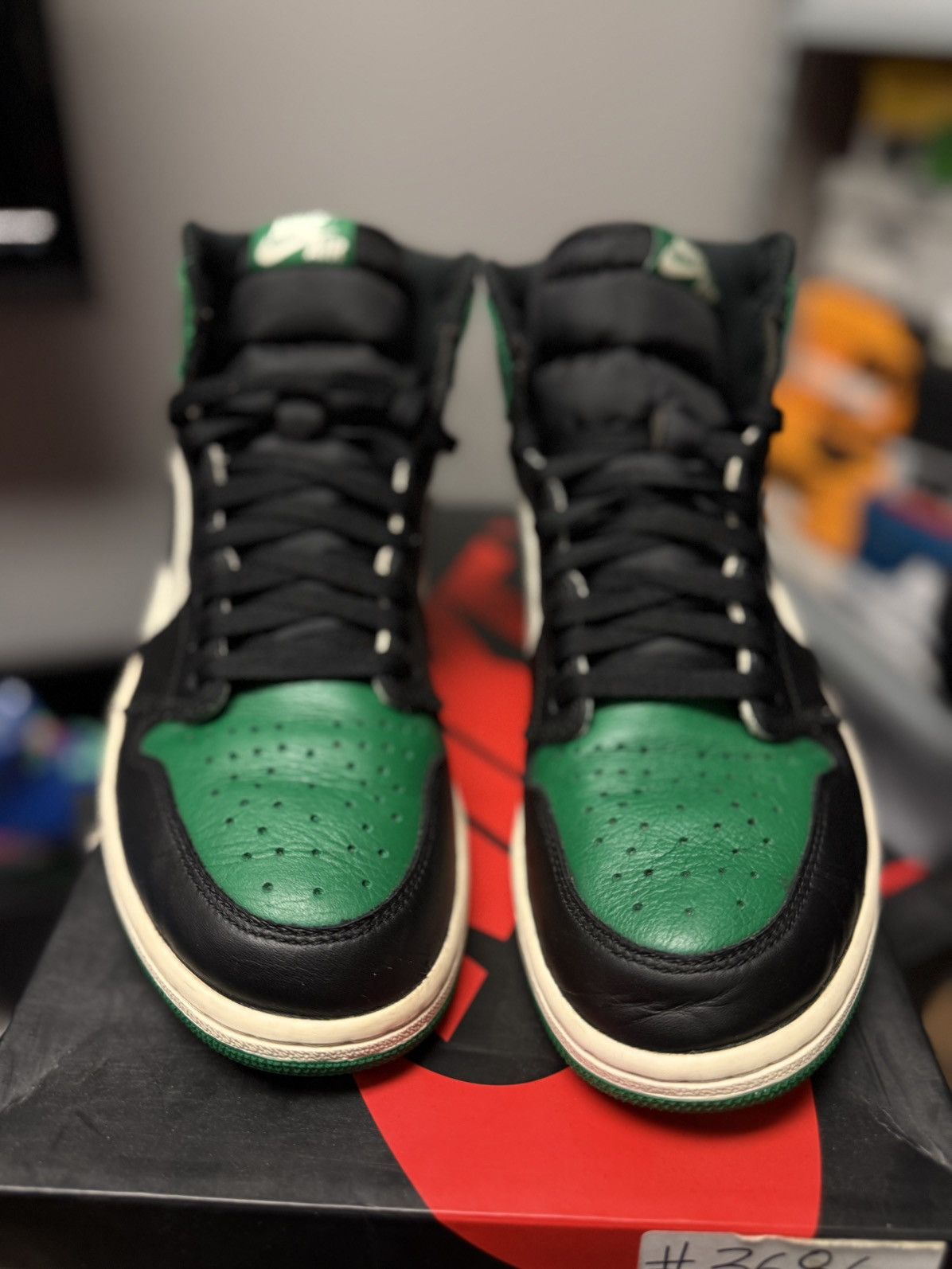 Jordan Brand × Nike Jordan 1 High OG Pine Green (2018) Size 11 🧼 Size US 11 / EU 44 - 6 Thumbnail