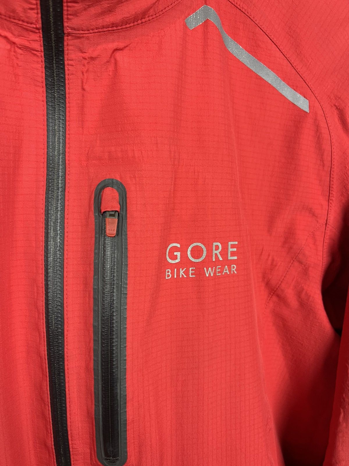 Goretex Gore Bike Wear Gore-Tex Full Zip Red/Black Active Cycling Jacket Men’s Size L Size US L / EU 52-54 / 3 - 5 Thumbnail