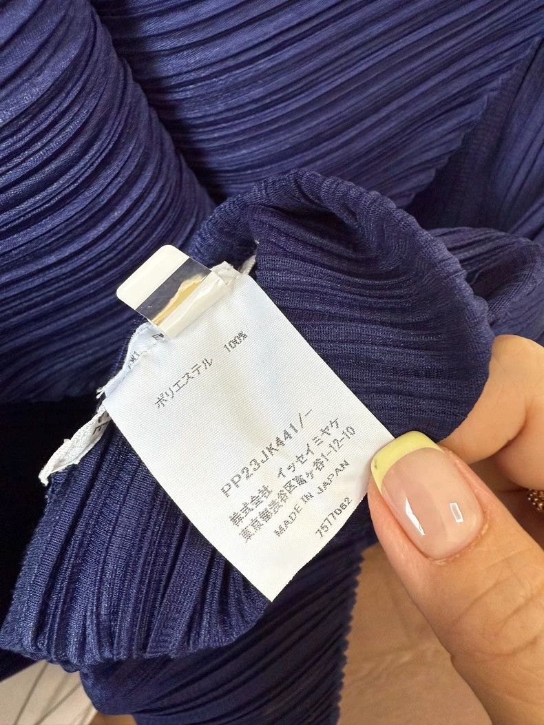 Issey Miyake Issey Miyake size:3 Dark blue pleated short-sleeved shirt Size XS / US 0-2 / IT 36-38 - 3 Thumbnail