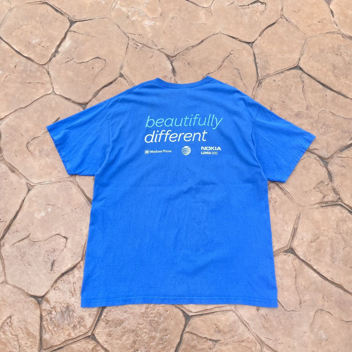 Microsoft Vintage Faded Nokia Lumia 900 Promo ERD GRUNGE TSHIRT Size US XL / EU 56 / 4 - 2 Thumbnail