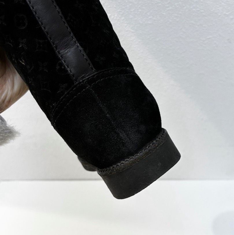 Louis Vuitton Louis Vuitton Snowball line boots in black Size US 6 / IT 36 - 8 Thumbnail