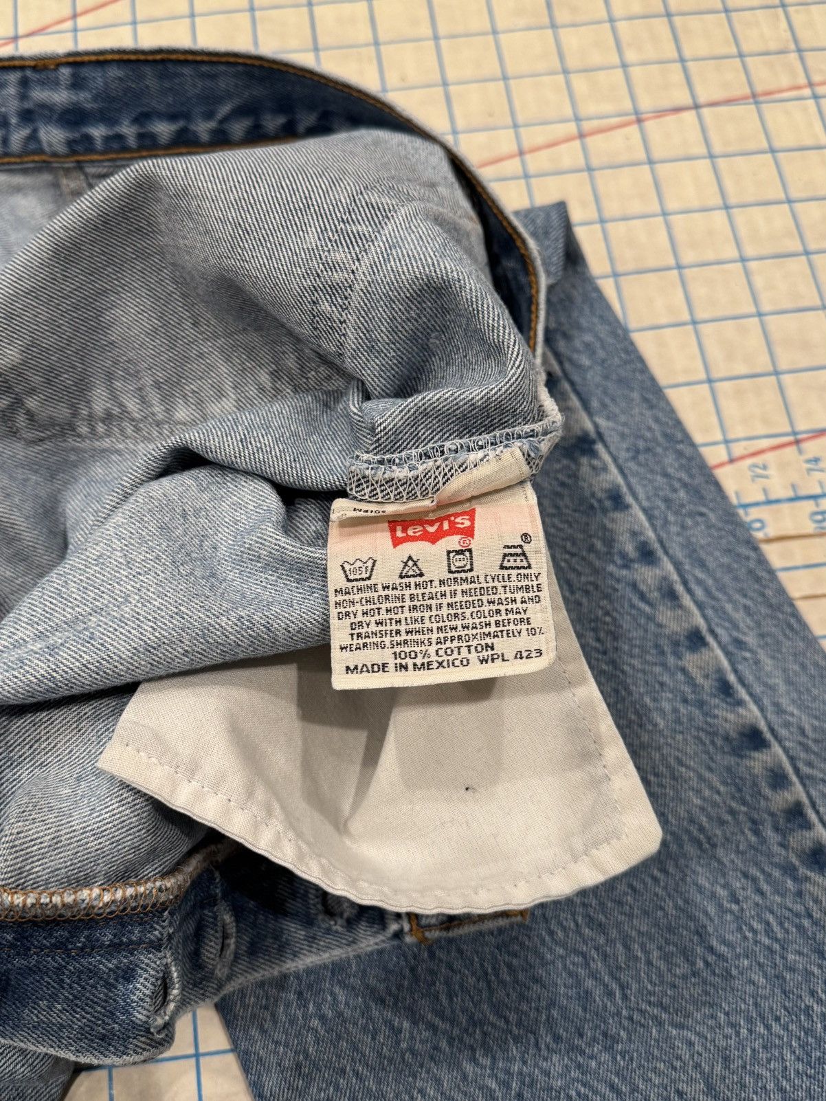 Levi's Vintage Levi’s 501 Jeans Mens Size 34x30 Nice Fade and Wear Size US 34 / EU 50 - 8 Thumbnail