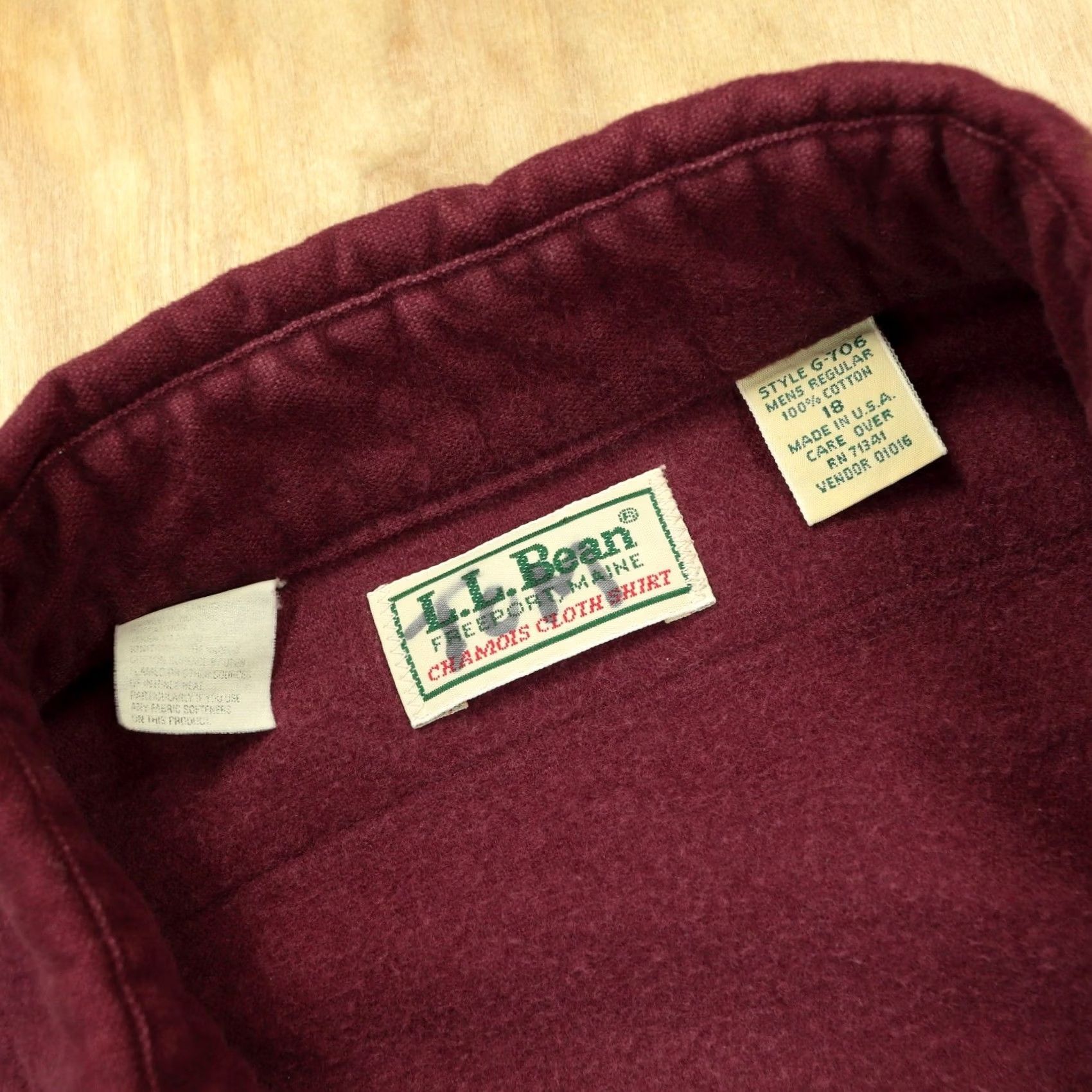 Vintage VINTAGE LL BEAN Shirt Mens 18 XL-2XL Red Button-Up Distressed Cham... Size US XXL / EU 58 / 5 - 8 Thumbnail