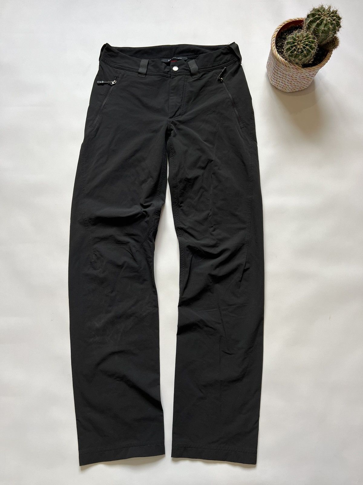 Haglofs Haglofs Womens Gorpcore Tracking Black Pants Size 34" / US 12 / IT 48 - 1 Thumbnail