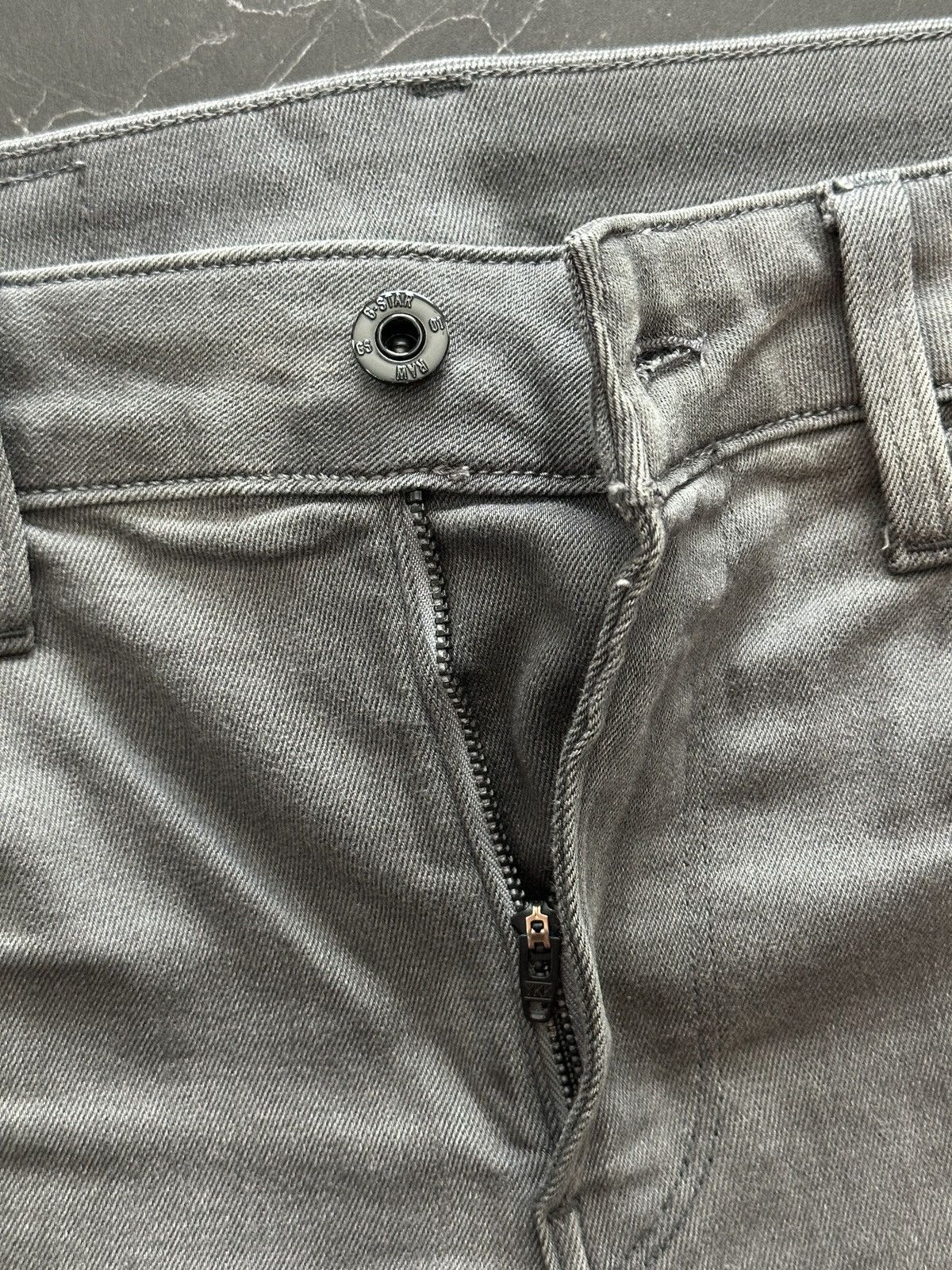 G-Star G Star Raw Grey Distressed Denim Shorts Slim-Fit Size 30 Size US 30 / EU 46 - 11 Thumbnail