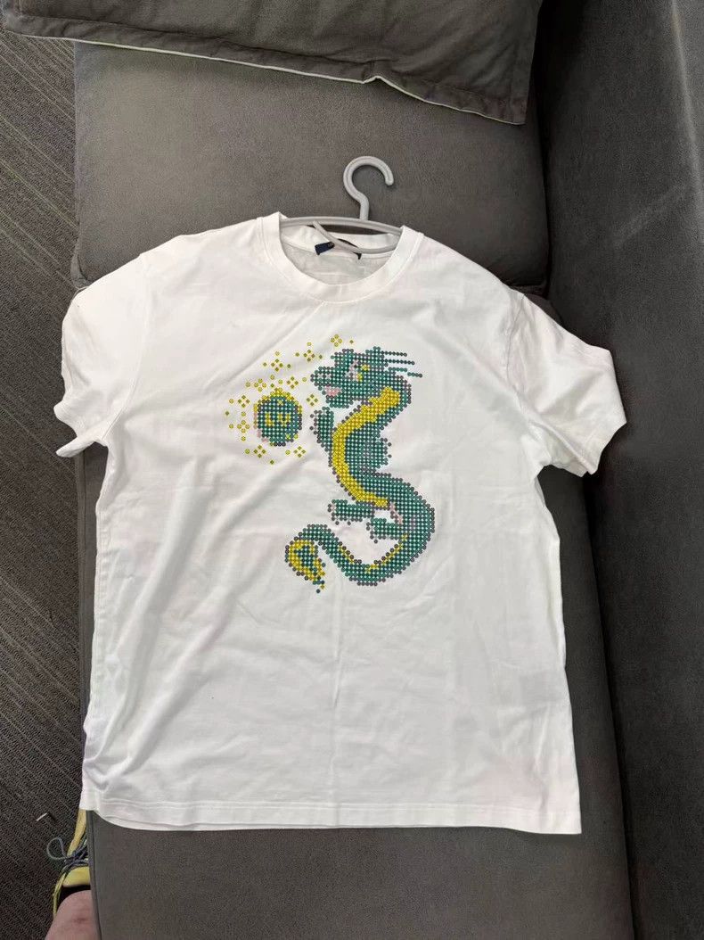 Louis Vuitton Louis Vuitton SS24 The Yearofthe Loong Limited Printed Sho Size US XL / EU 56 / 4 - 1 Thumbnail