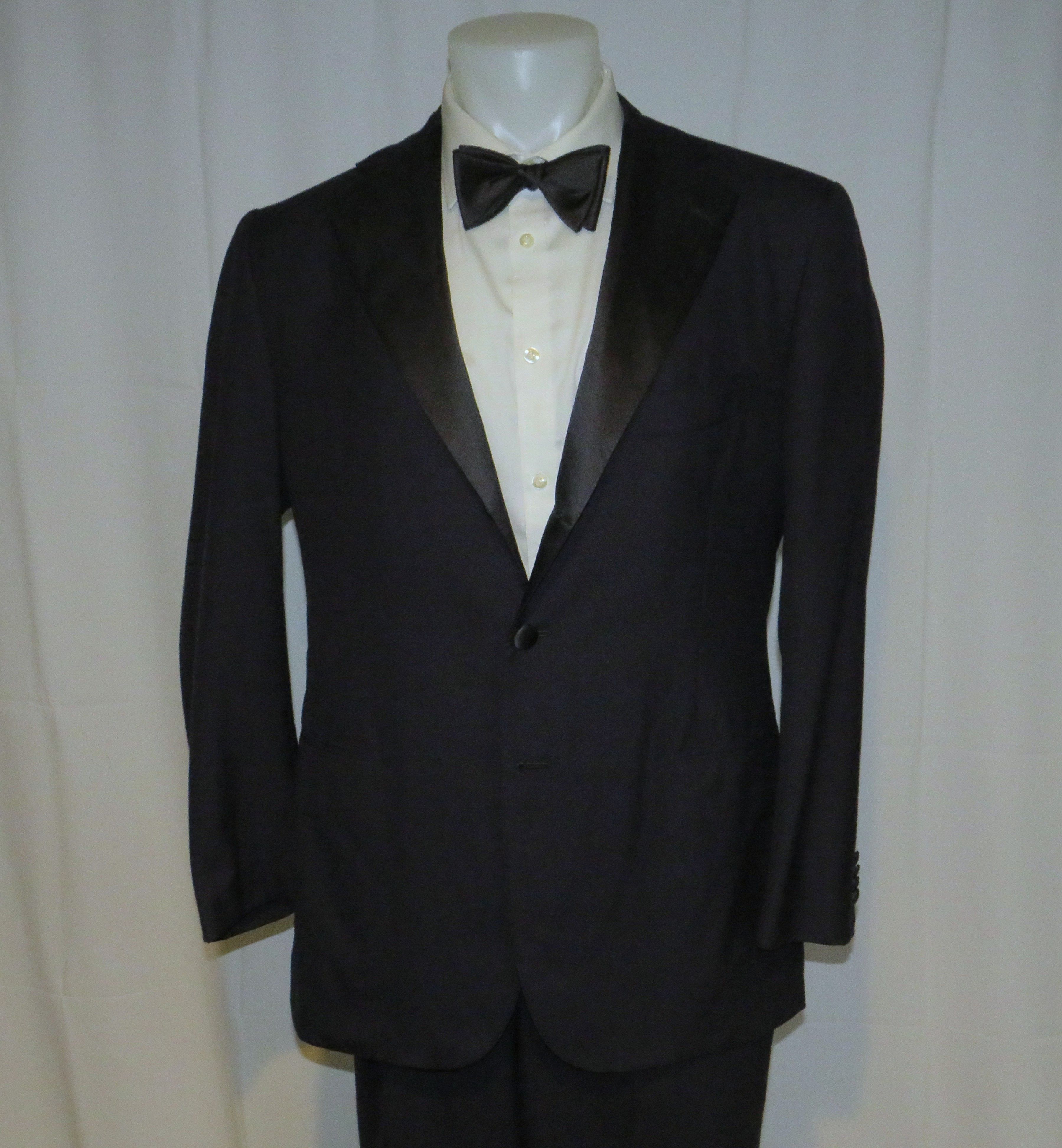 Cesare Attolini Cashmere Blend Navy Barethea Three Roll Two Tuxedo 44R Size 44R - 3 Thumbnail