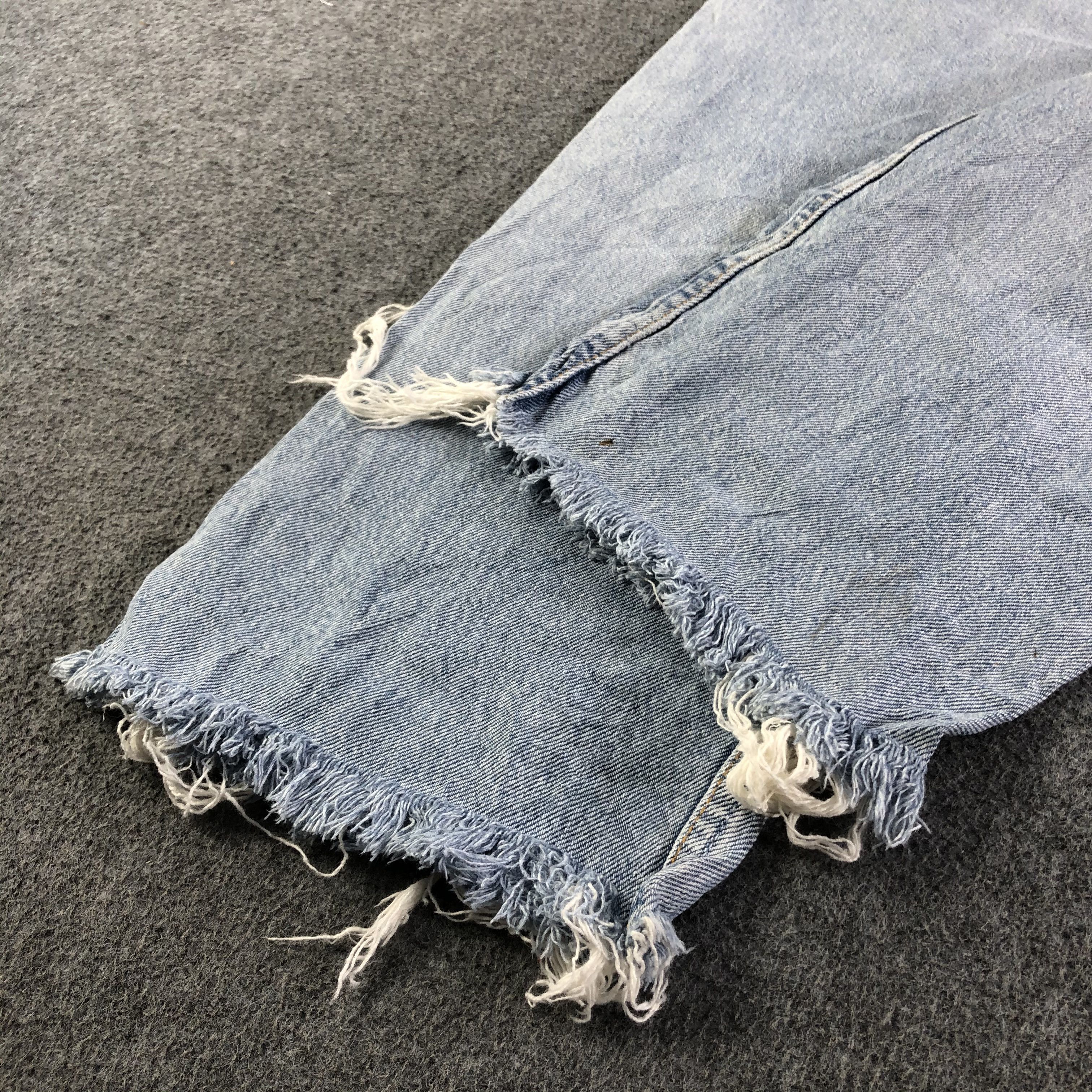 Levi's Vintage Light Wash Levis 501 Jeans-J3802 Size US 30 / EU 46 - 6 Thumbnail