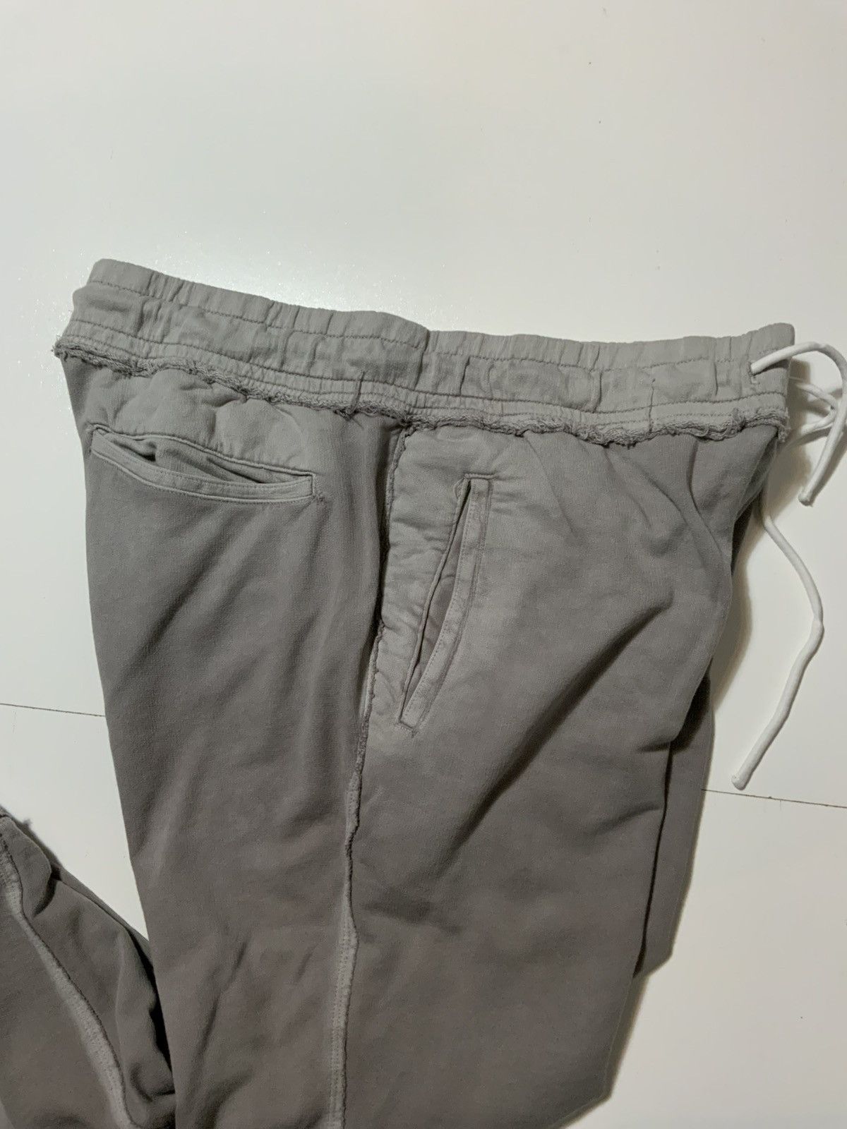 COTTONCITIZEN Cotton Citizen Made In USA Distressed Jogger Sweatpants Size US 40 / EU 56 - 8 Thumbnail