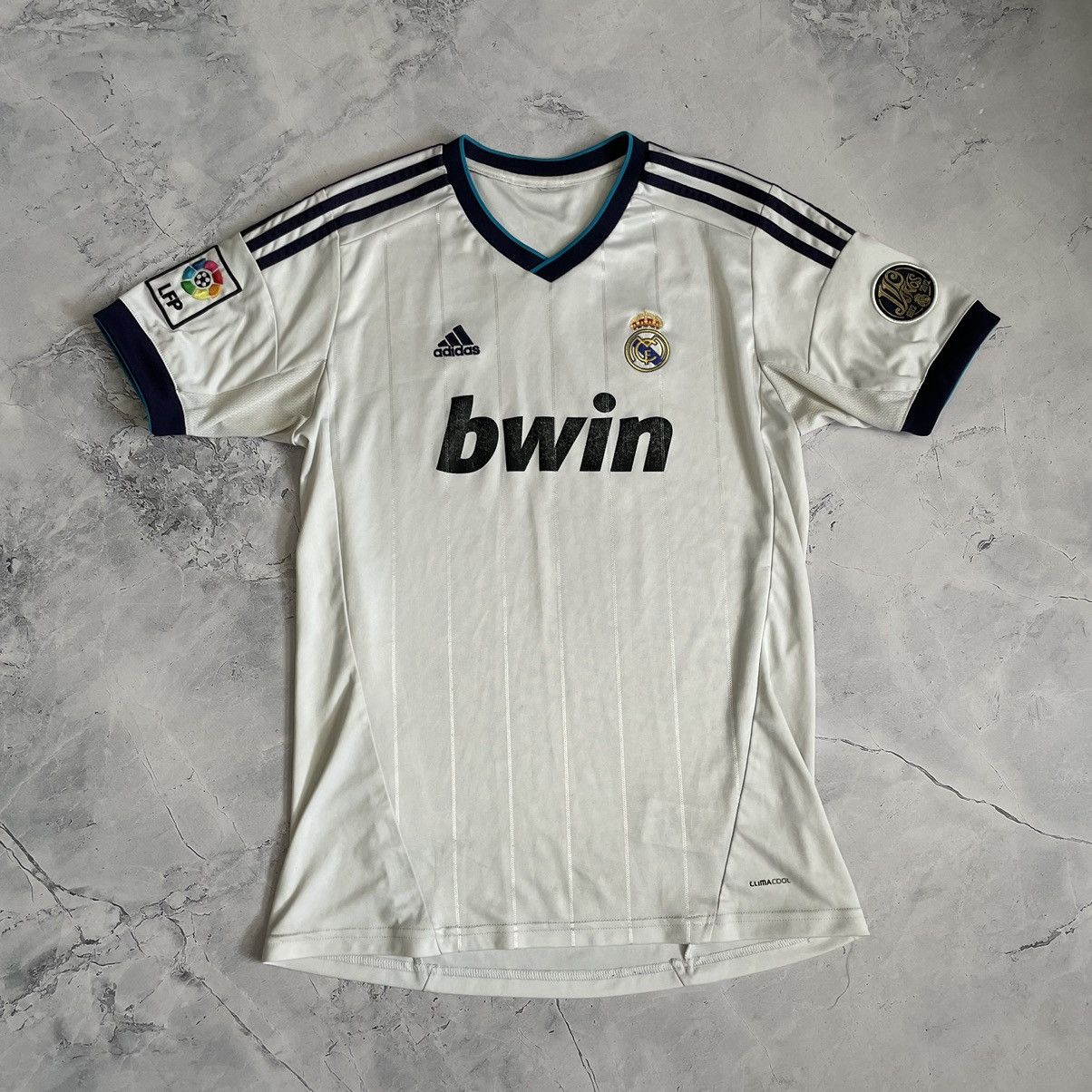 Adidas Adidas Real Madrid 2012 Soccer Jersey Size US M / EU 48-50 / 2 - 1 Thumbnail