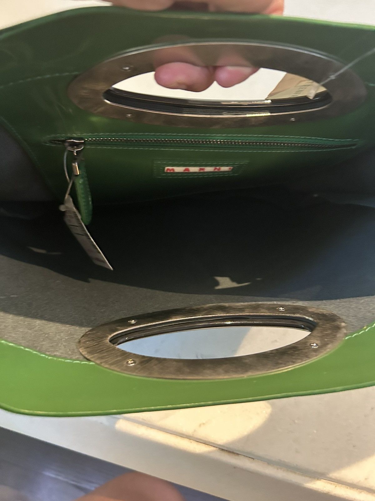 Marni New with tags Marni green patent leather bag. collection Size ONE SIZE - 6 Thumbnail