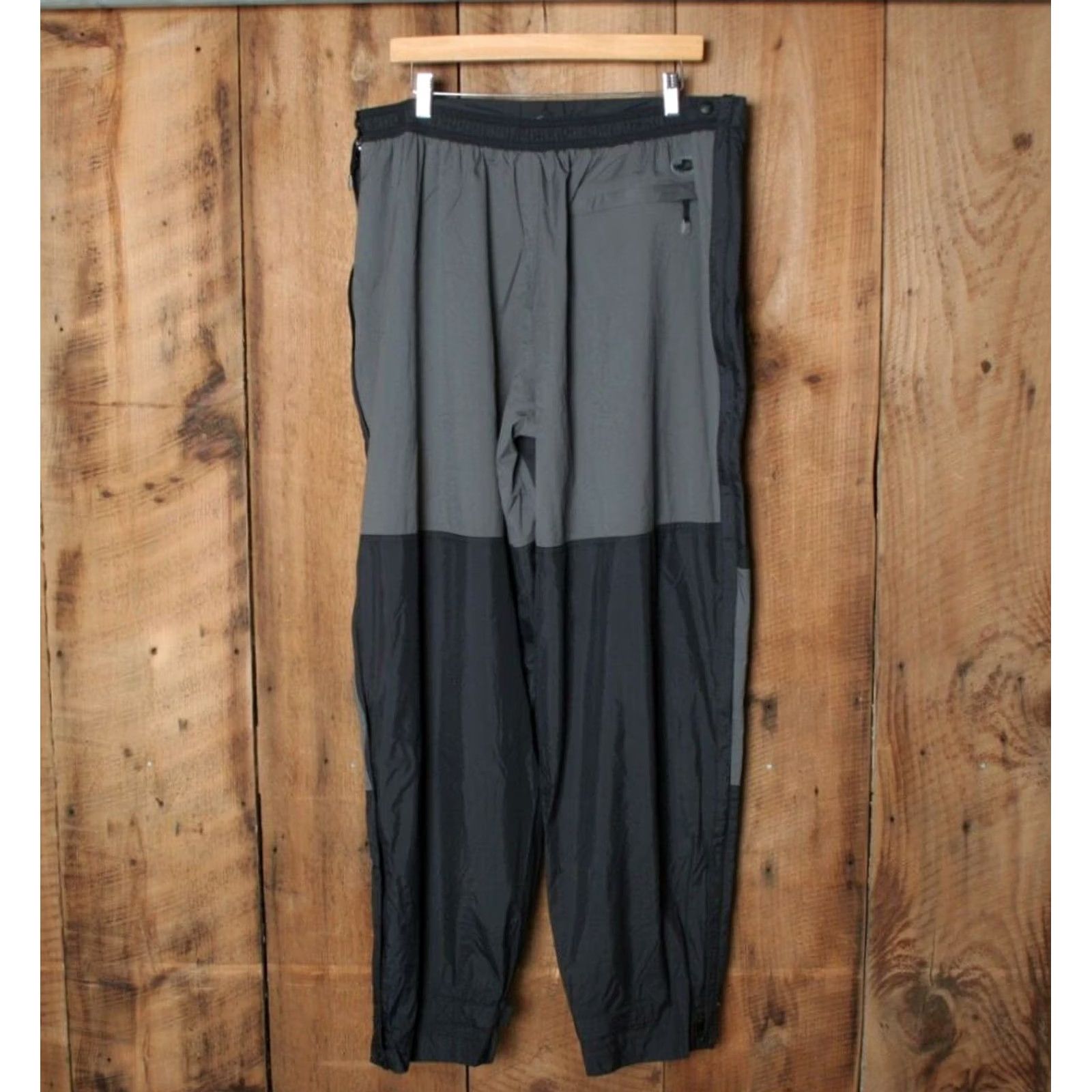 Adidas VINTAGE adidas Climashell Storm Black Gray Track Golf Pants XL Men Regular Inseam 33 Rain Pants NYLON Zip Pockets 2-Ply Double-Zip Sides Size US 36 / EU 52 - 2 Thumbnail