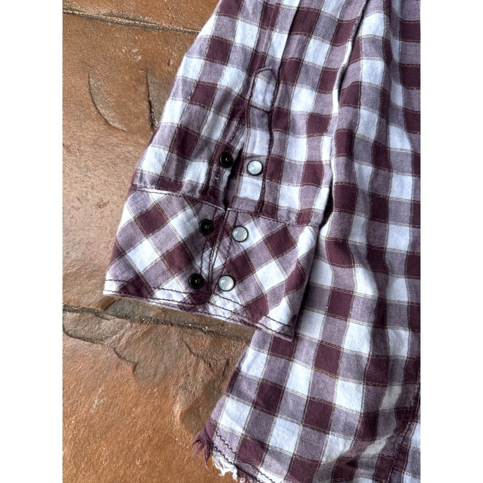 Guess GUESS Jeans Plaid Western Pearl Snap Long Sleeve Shirt Women's M Distressed Casual, Button-Up, 100% Cotton, Multicolor Size M / US 6-8 / IT 42-44 - 4 Thumbnail