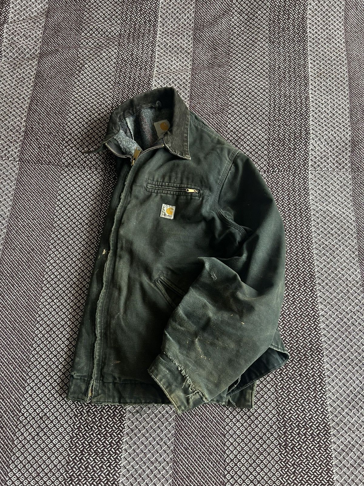 Carhartt Vintage Carhartt Detroit Jacket Workwear Distressed Size XL Size US XL / EU 56 / 4 - 22 Thumbnail