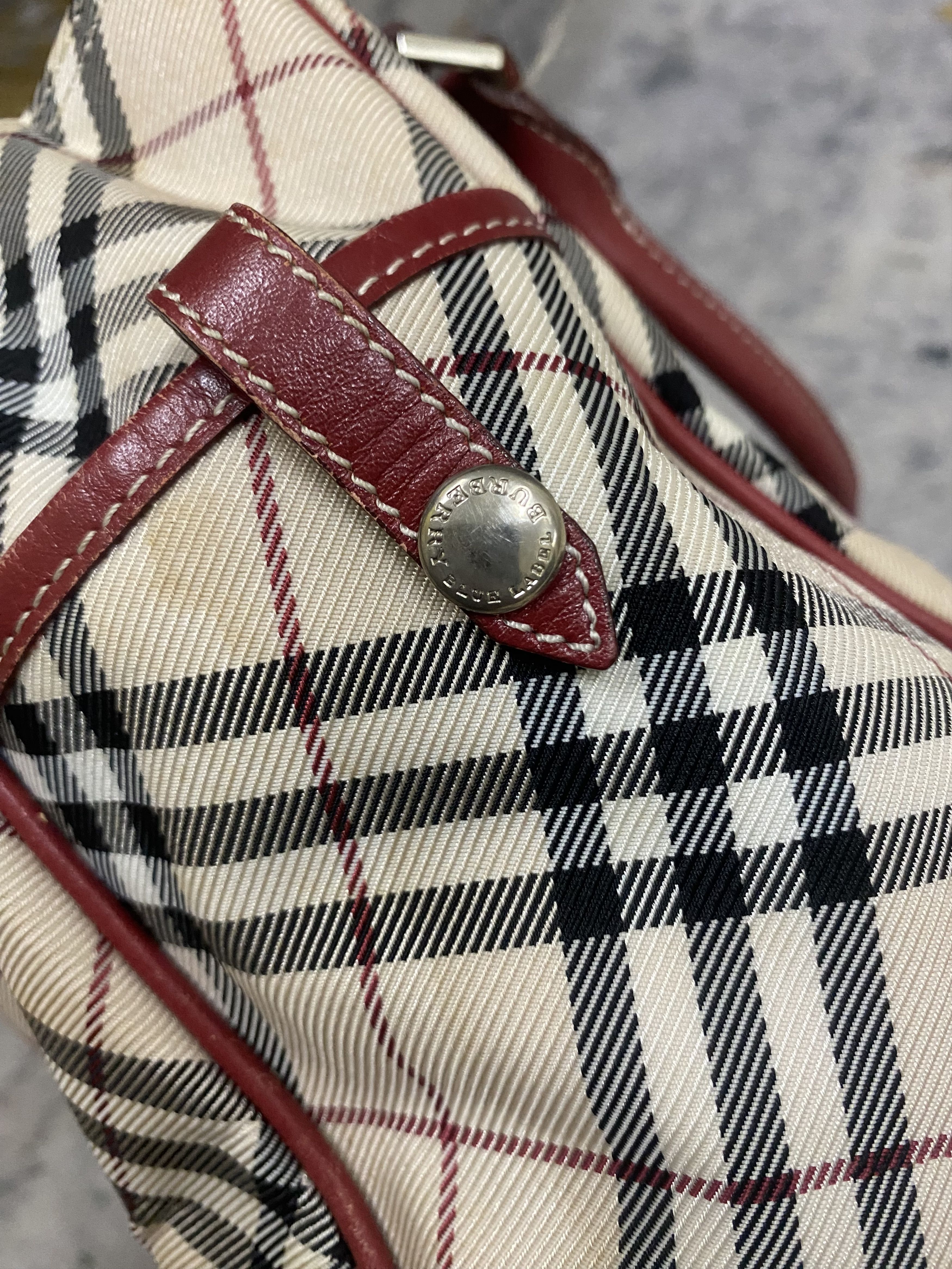 Burberry Burberry Nova Check Nylon Leather Bag Size ONE SIZE - 6 Thumbnail