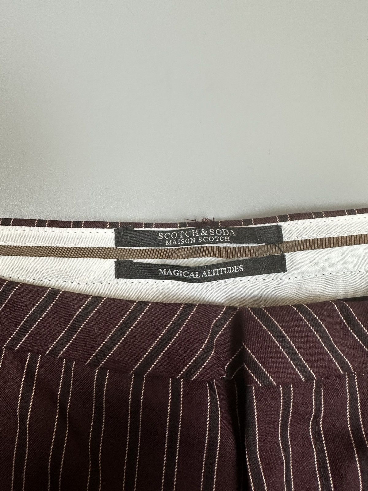 Maison Scotch × Scotch & Soda Office style Red striped pants with belt Maison Scotch Size 28" / US 6 / IT 42 - 4 Thumbnail