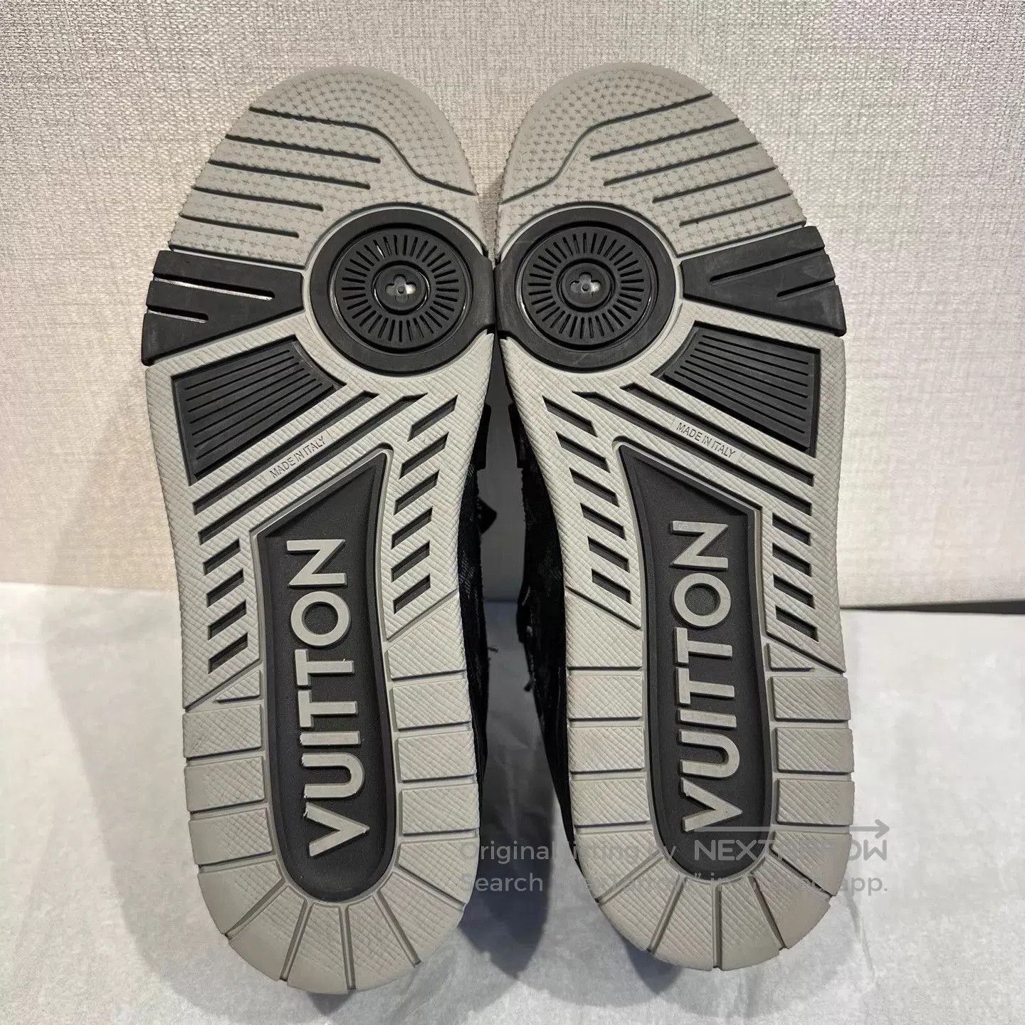 Louis Vuitton Black Patterned Low-Top Sneakers Size 8.5. Size US 8.5 / EU 41-42 - 5 Thumbnail