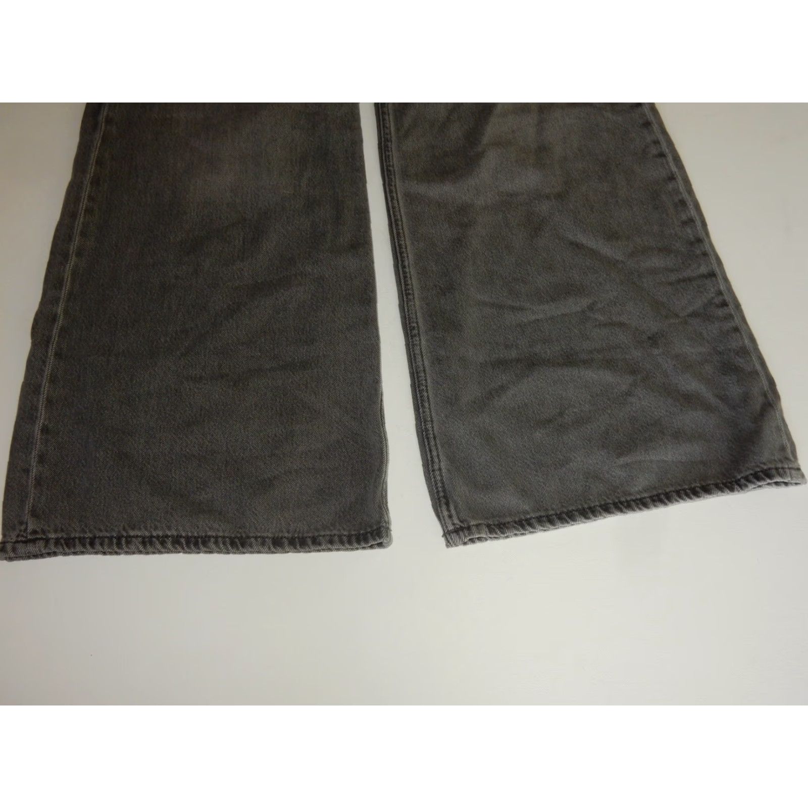 Uniqlo VINTAGE Uniqlo Baggy Jeans Size 26x31 Gray Y2K Mens Size US 26 / EU 42 - 4 Thumbnail