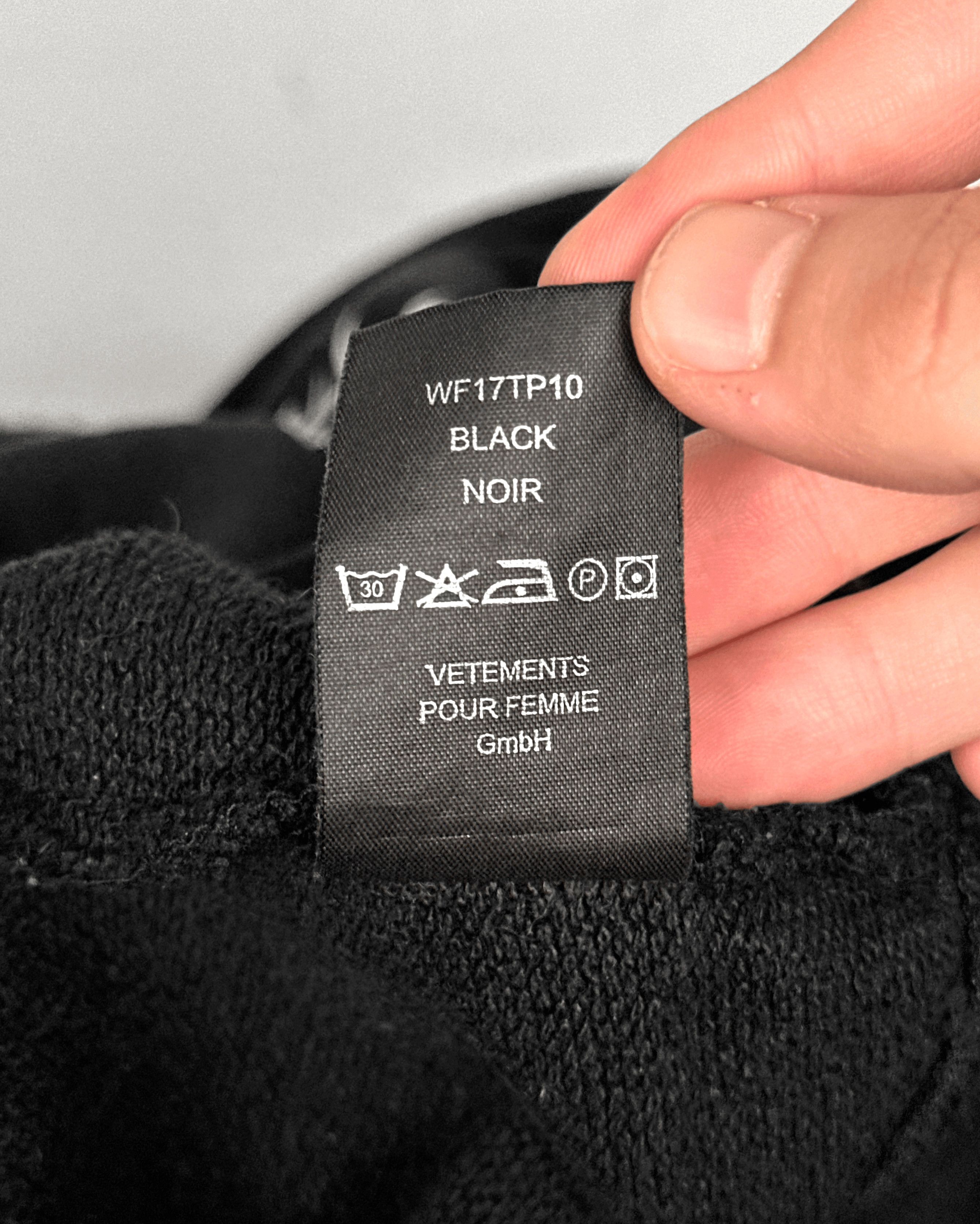 Vetements Vetements Total Fucking Darkness Metal Cropped Hoodie Size US S / EU 44-46 / 1 - 12 Thumbnail