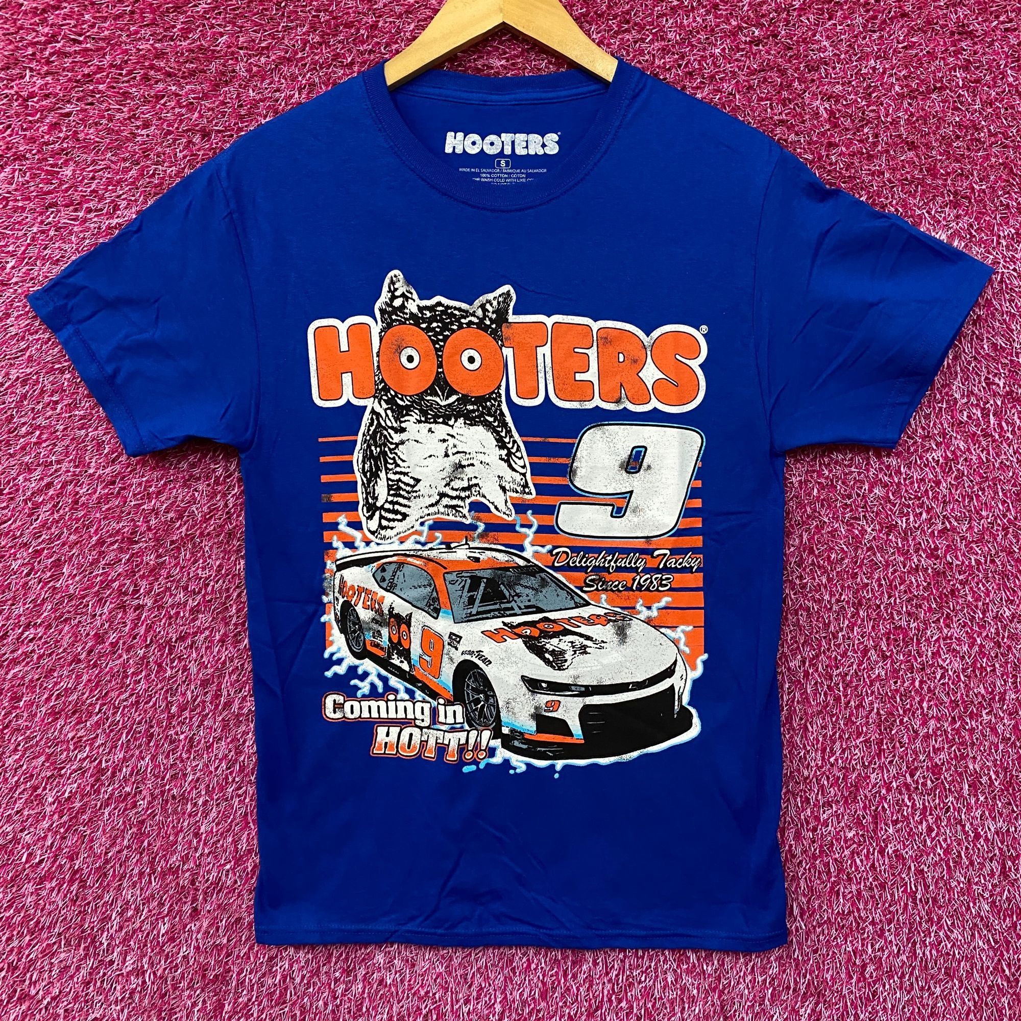 Other Hooters Coming In Hot Delightfully Tacky Since 1983 T-Shirt Size US S / EU 44-46 / 1 - 1 Thumbnail