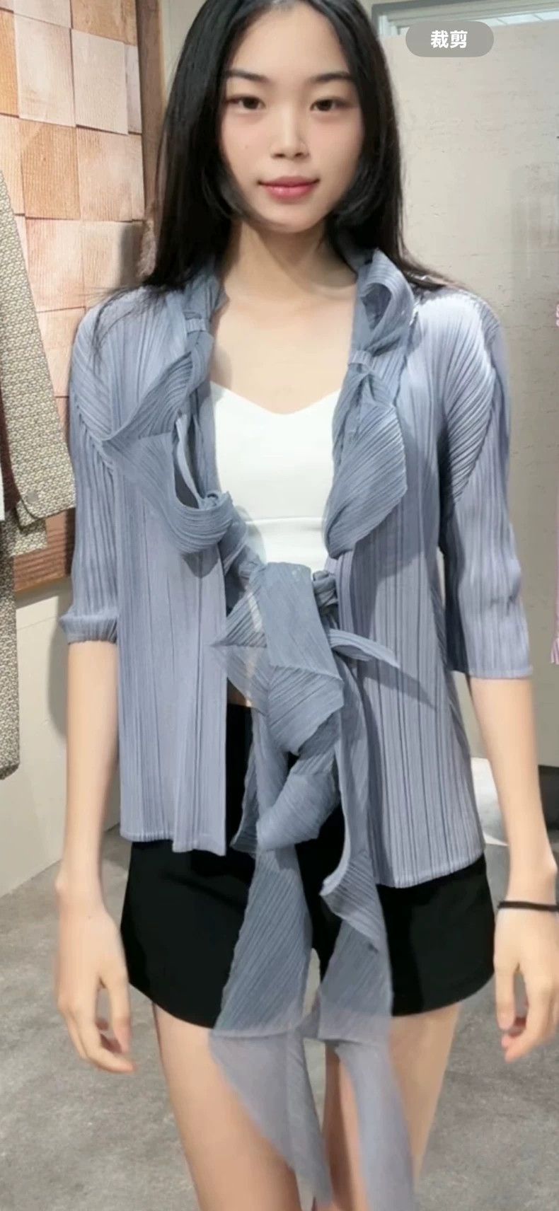 Issey Miyake PP Pleated Gray Cardigan - dmc