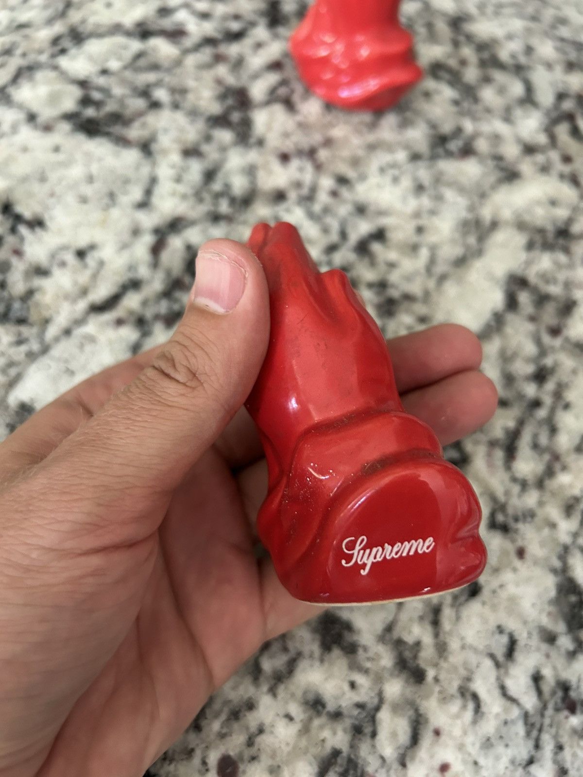 Supreme Supreme s/s 13 prayer hands salt shakers Size ONE SIZE - 11 Thumbnail
