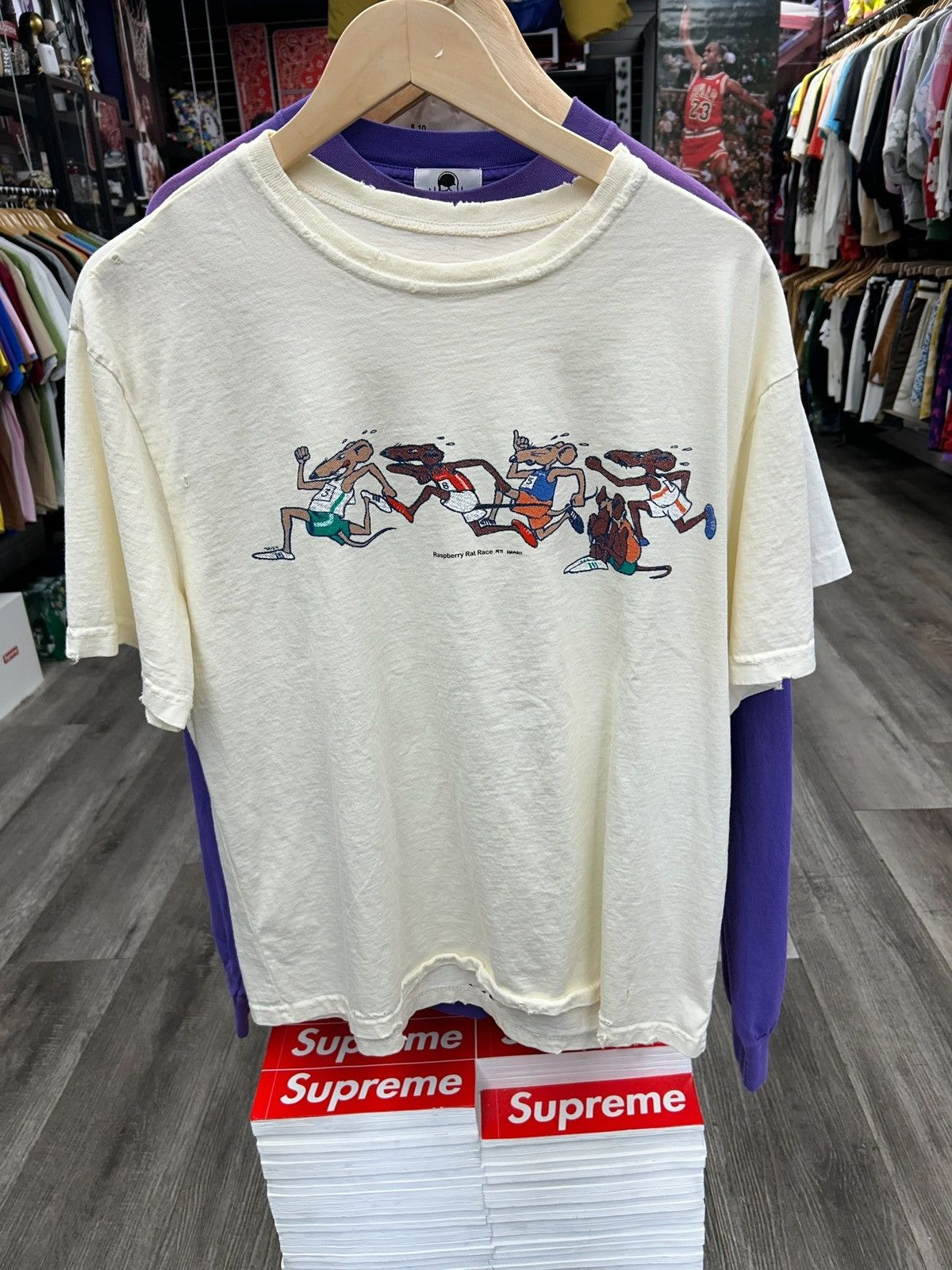 Hype x The Gv Gallery Rat Race Tee